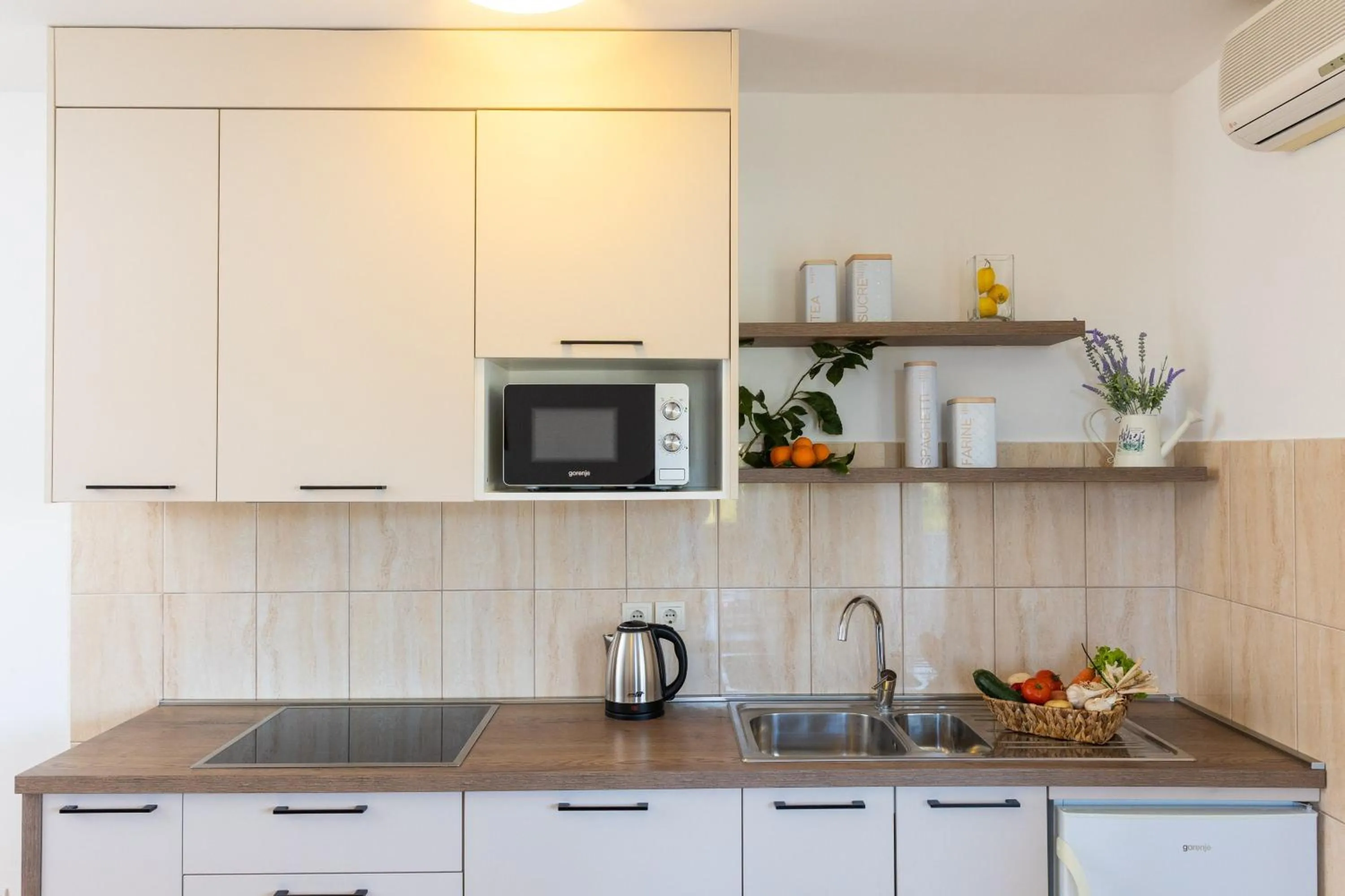 Kitchen or kitchenette in Villa Erna