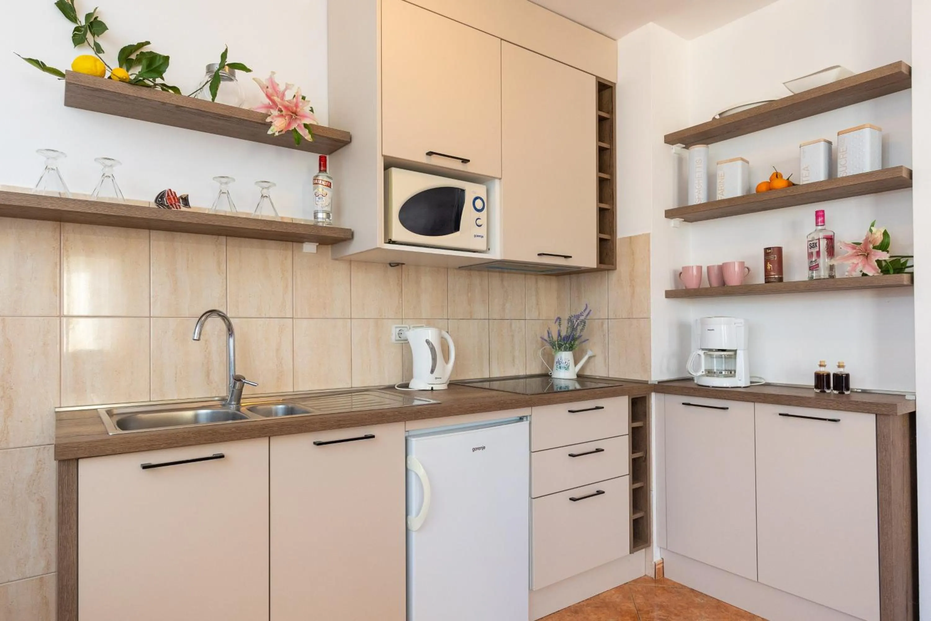 Kitchen or kitchenette in Villa Erna