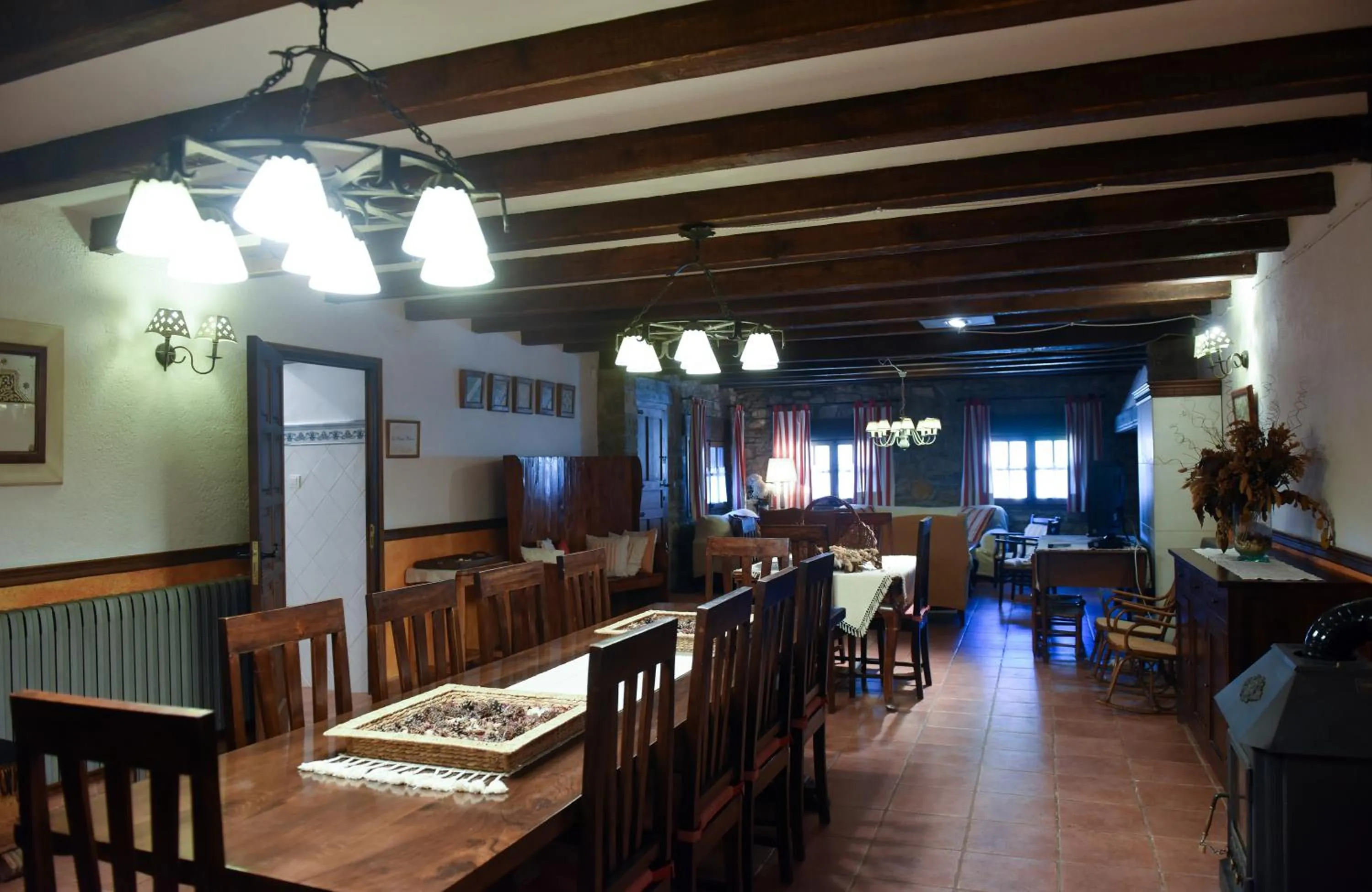 Dining area in Turisme Rural Mas Isoles