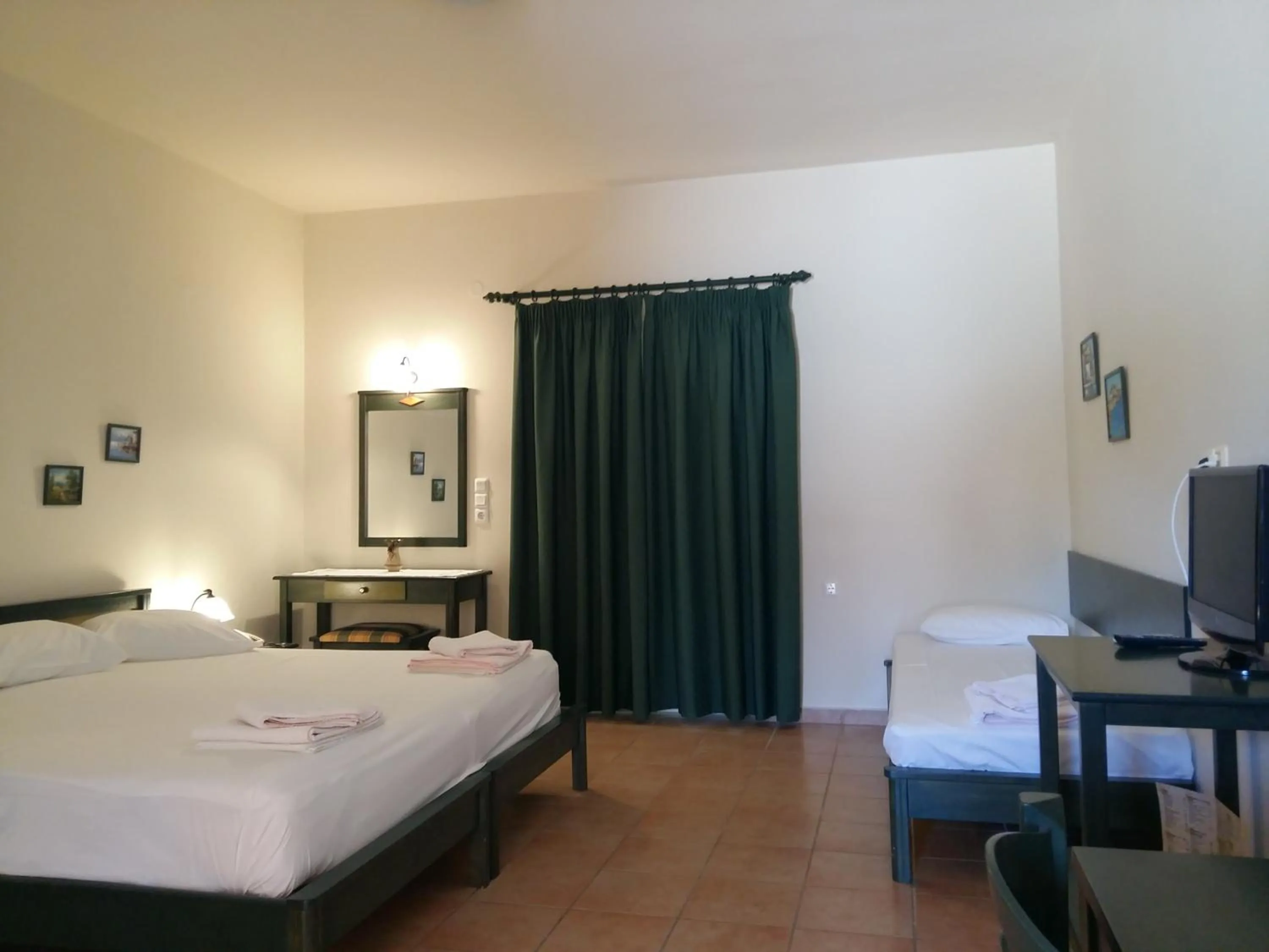 Bedroom, Bed in Kallicrates Village