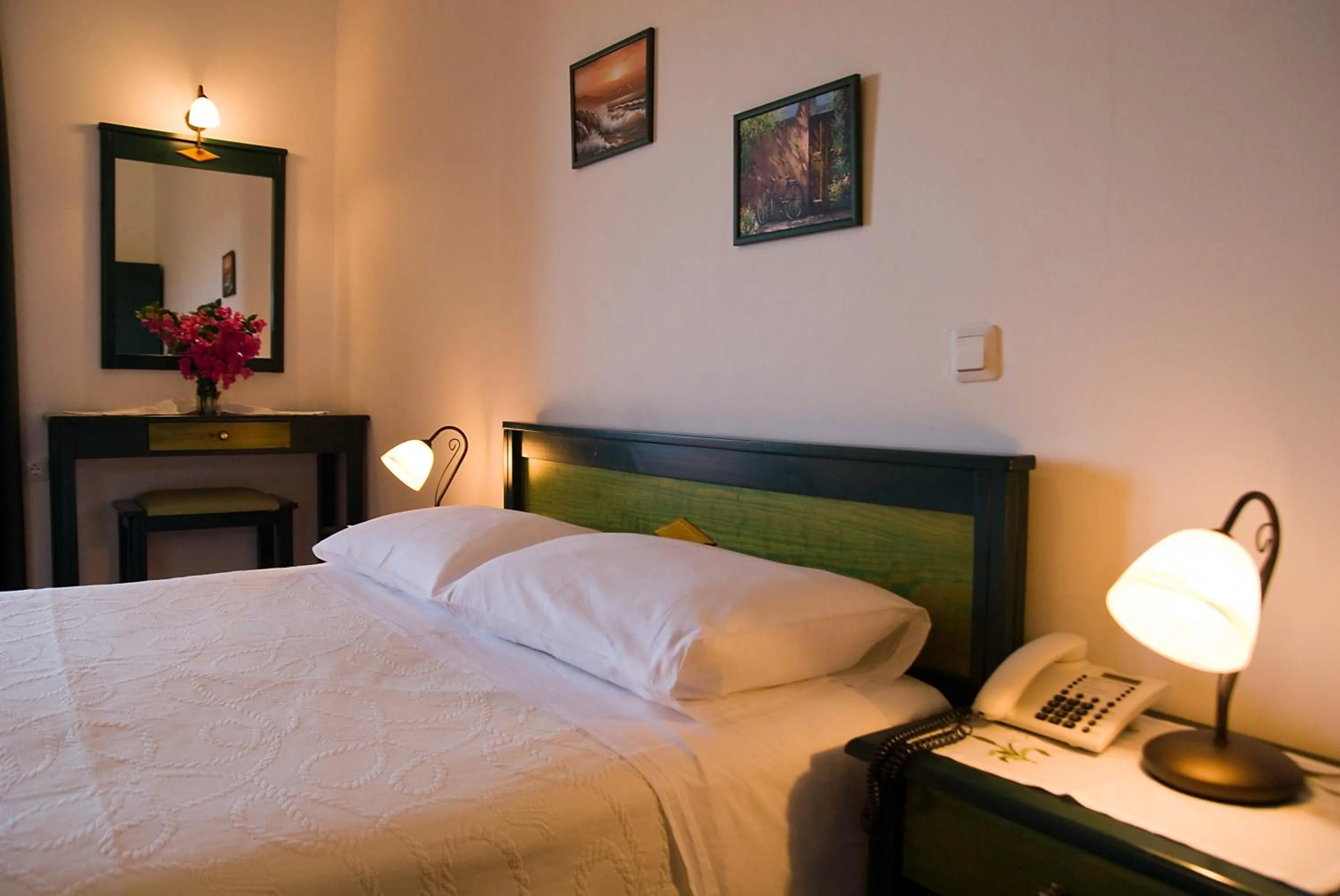 Bed in Kallicrates Village