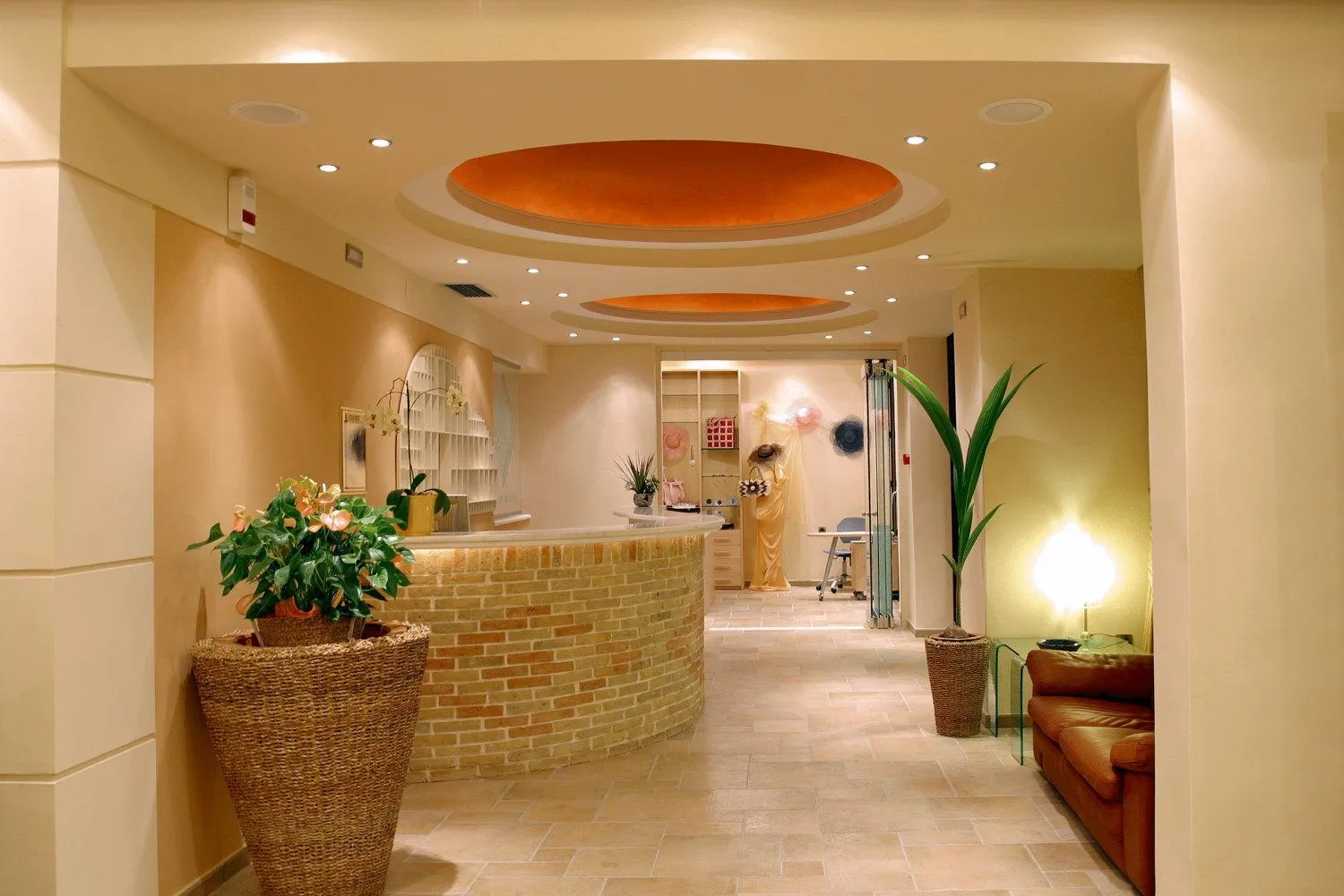 Lobby or reception in On The Rocks