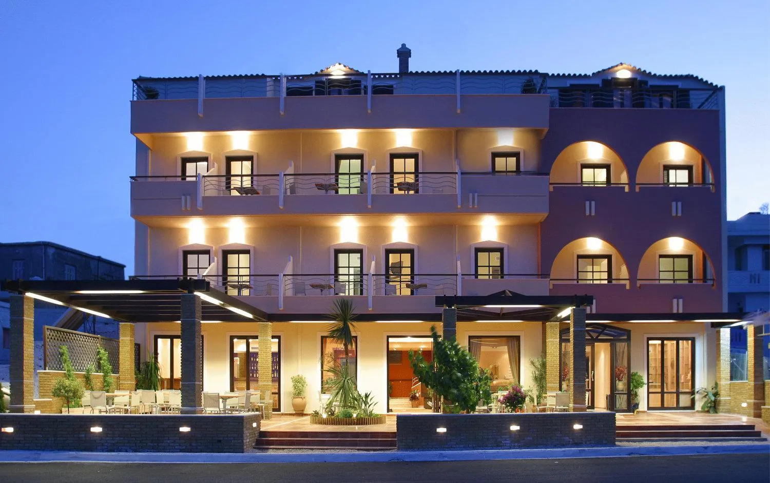 Night in On The Rocks