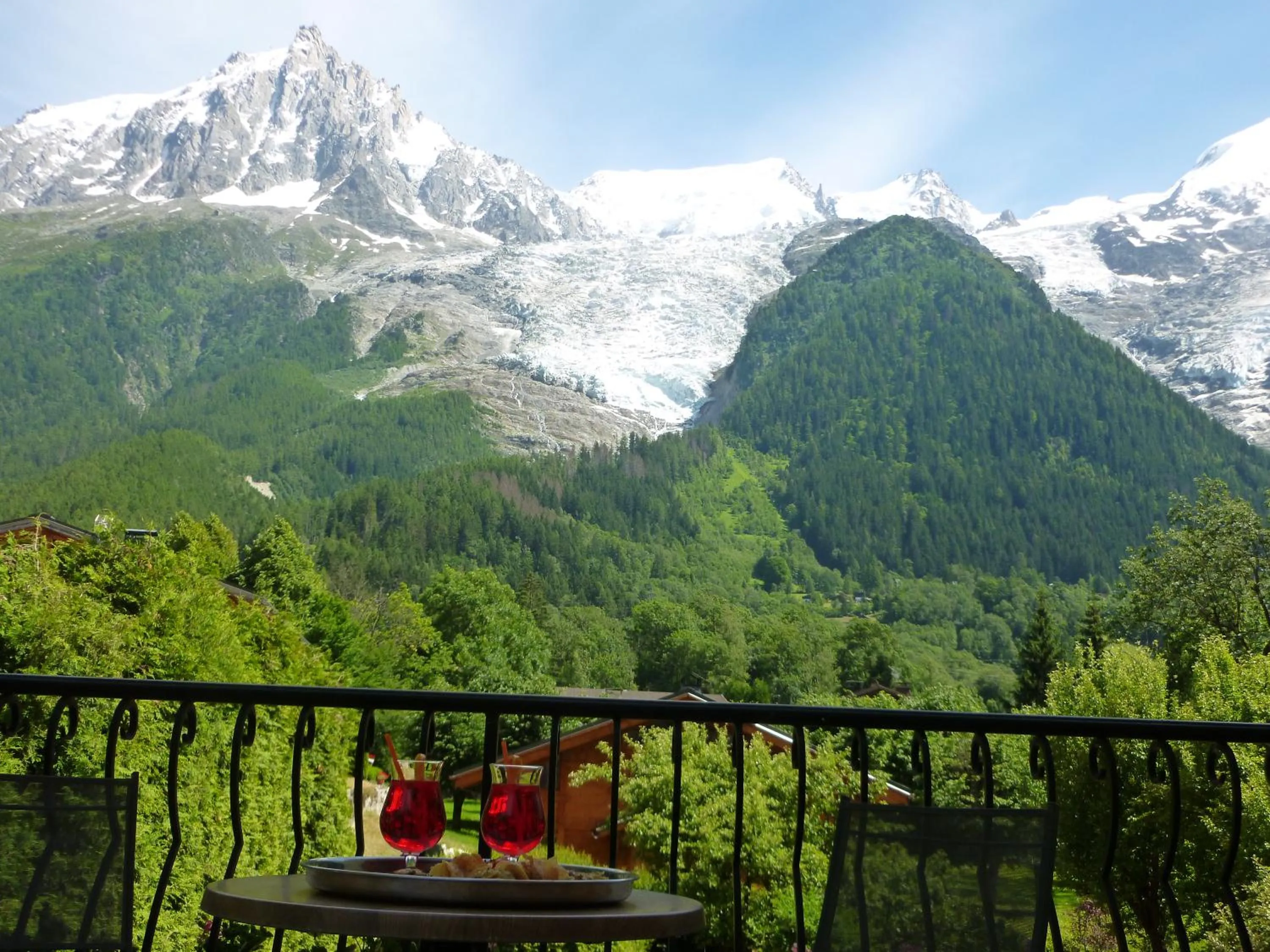 Balcony/Terrace in Aiguille du Midi - Hôtel & Restaurant