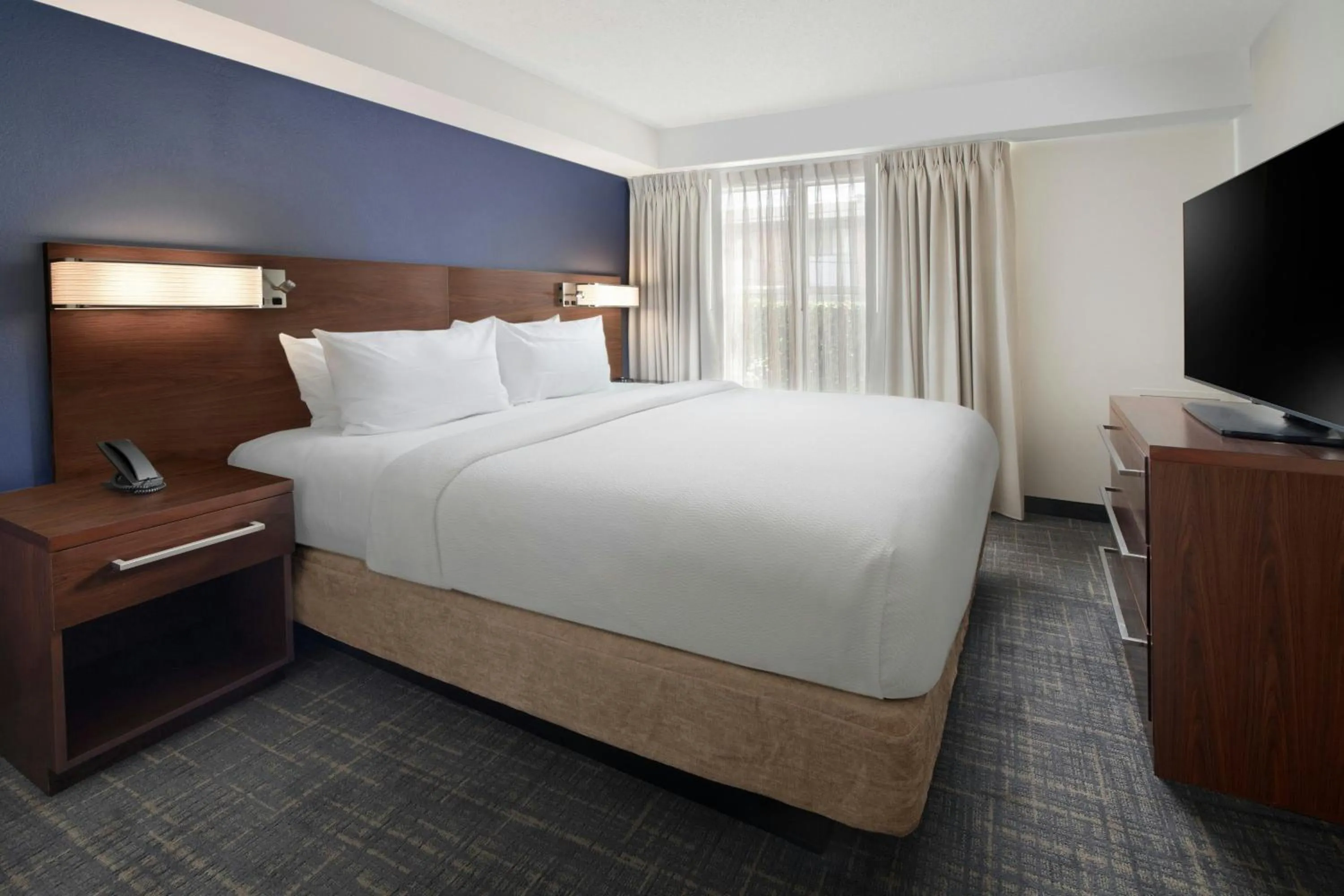 Bedroom, Bed in Residence Inn by Marriott New Orleans Metairie