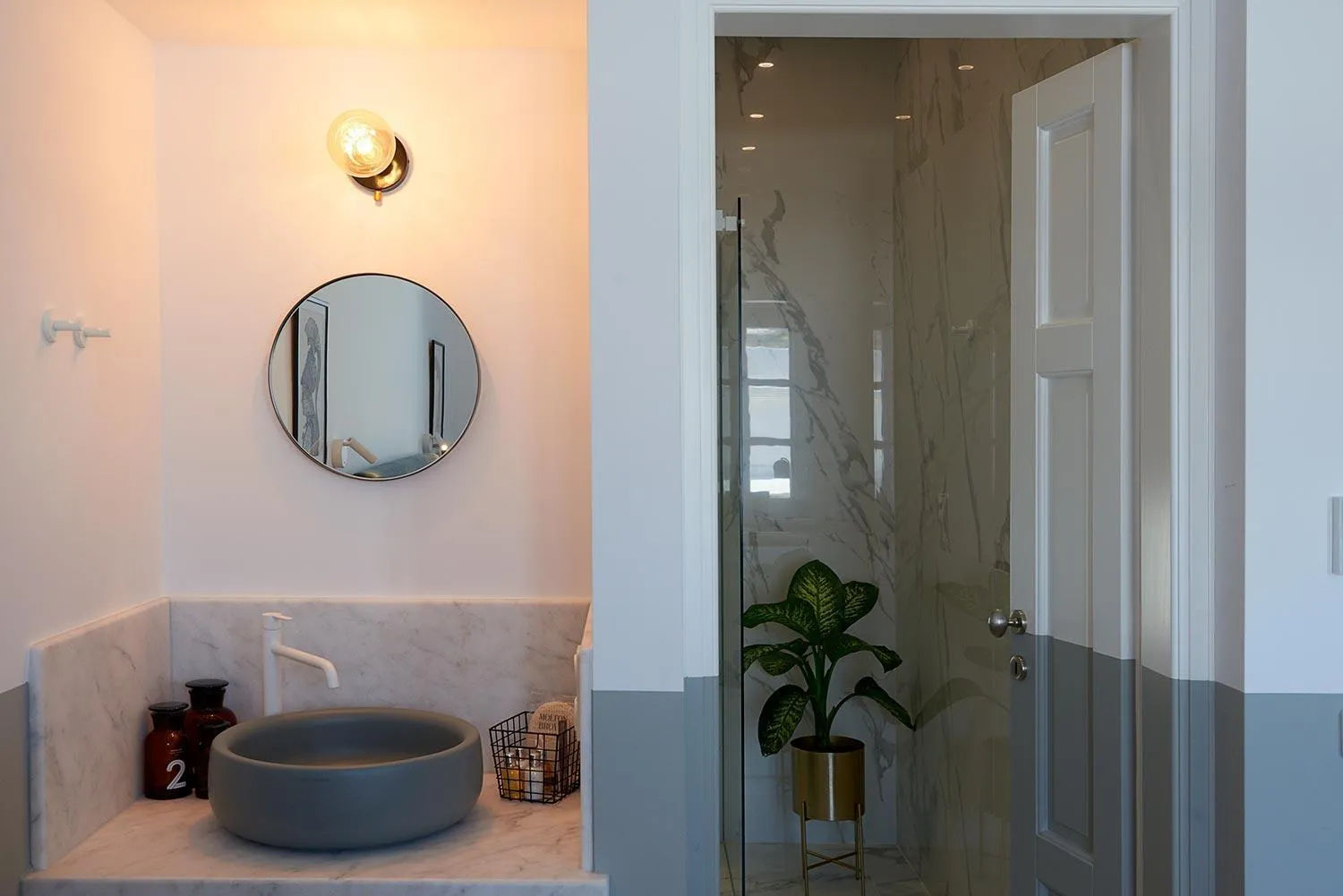 Bathroom in Argonauta Hotel