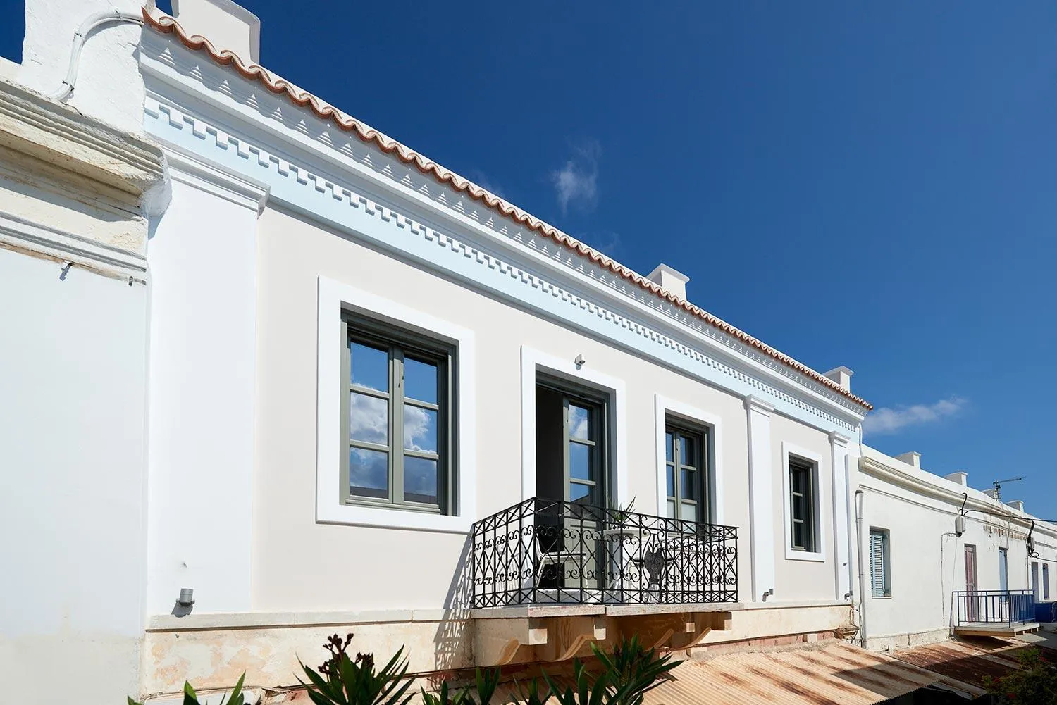 Facade/entrance in Argonauta Hotel
