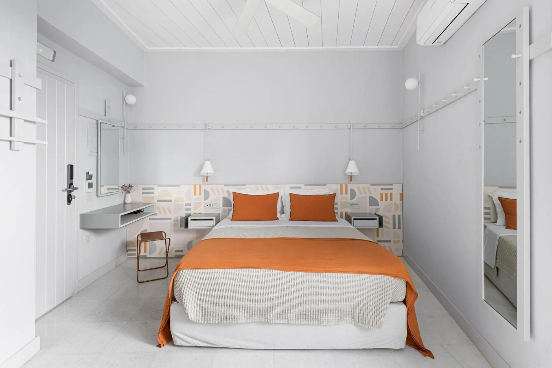 Bed in Argonauta Hotel