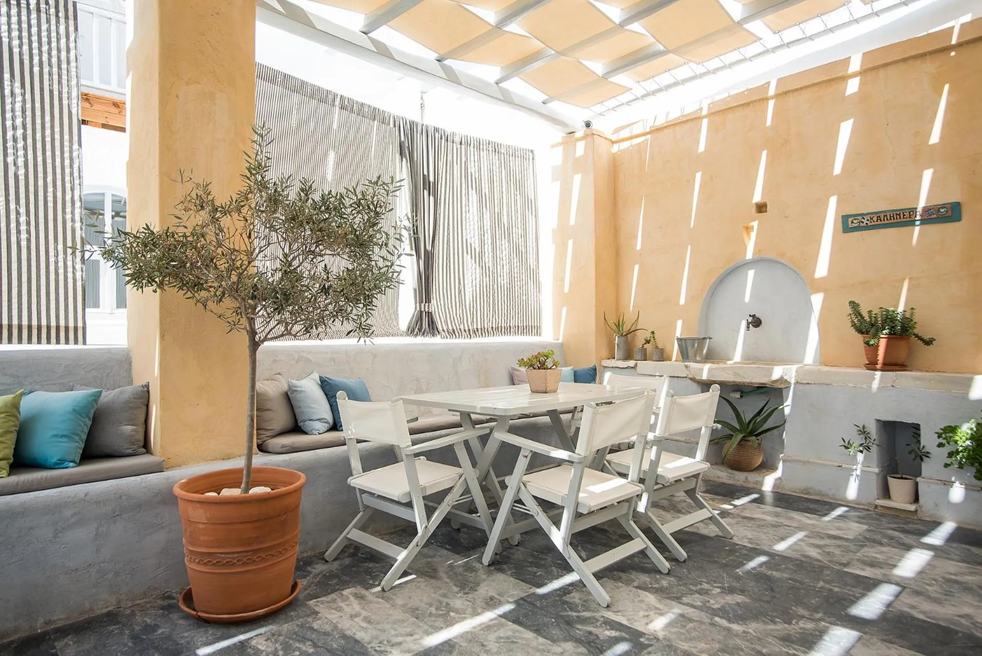 Garden in Argonauta Hotel