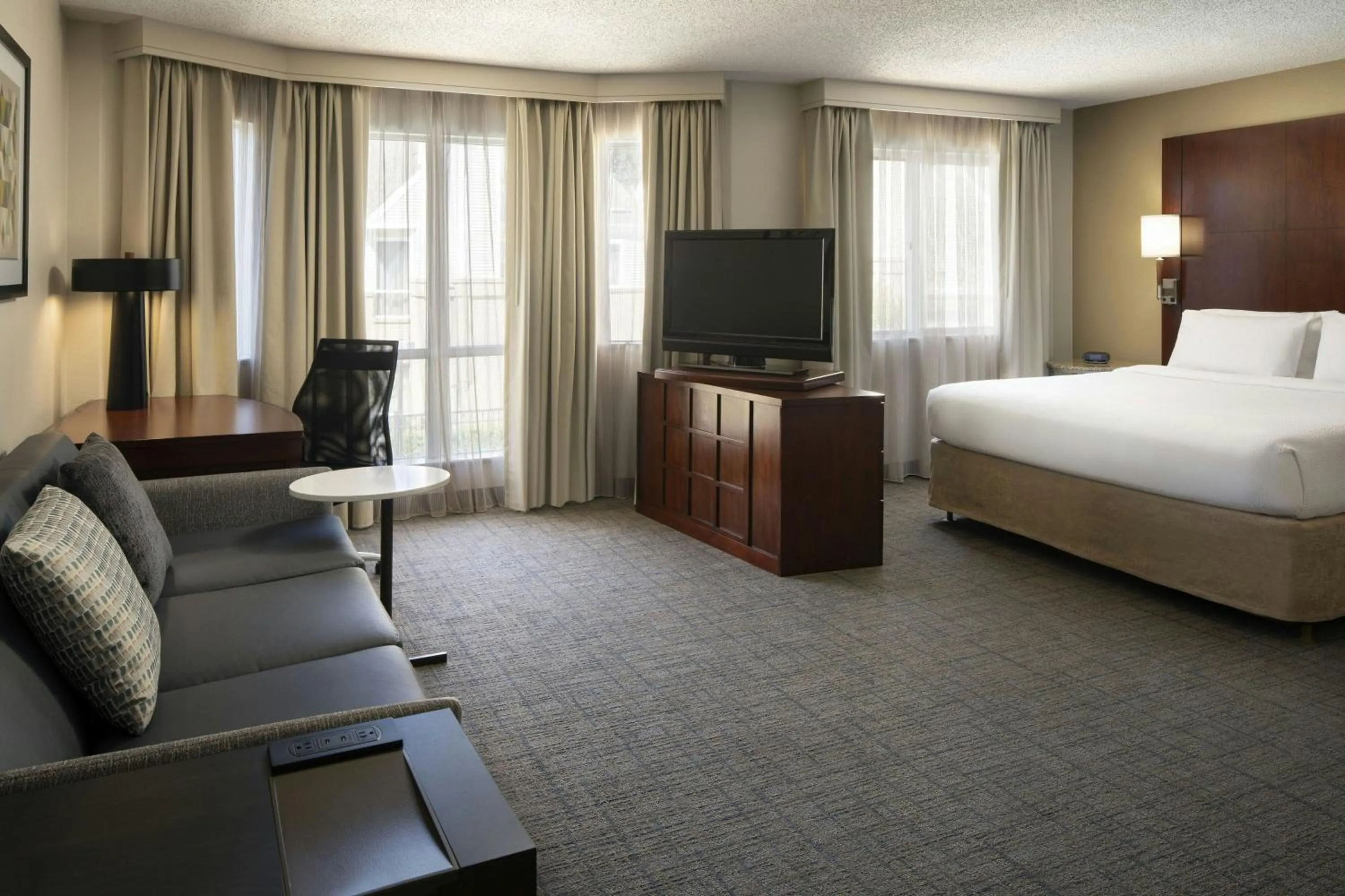 Photo of the whole room, Bed in Residence Inn Pleasant Hill Concord