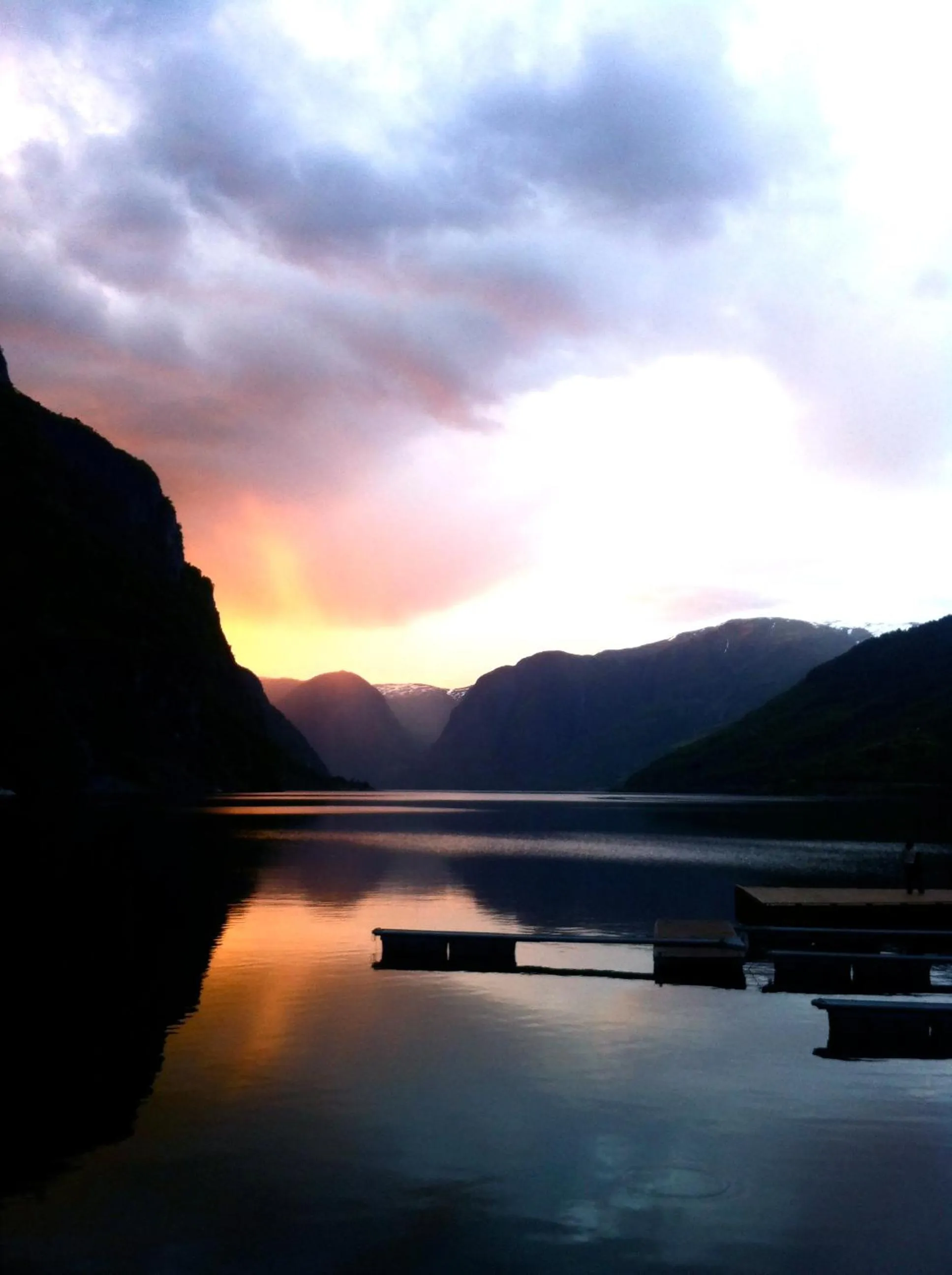 Mountain view in Flåm Marina