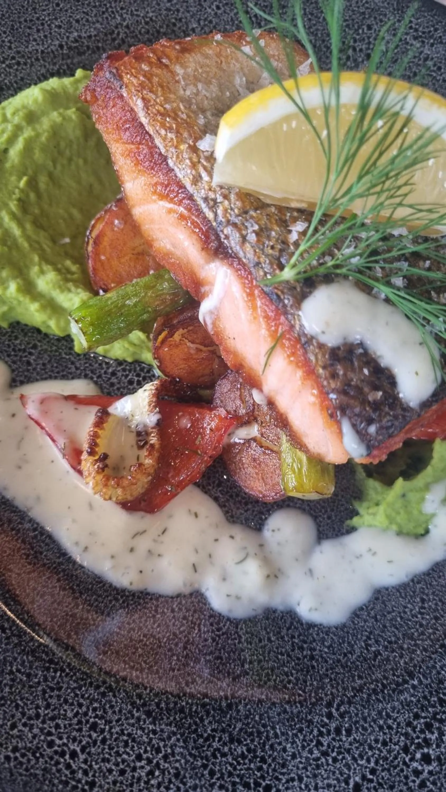 Restaurant/places to eat in Flåm Marina