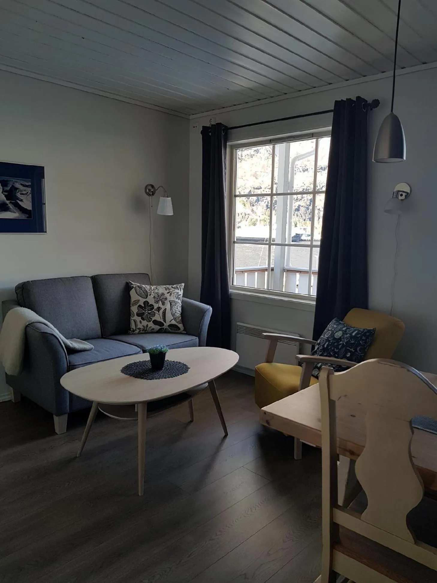 Living room in Flåm Marina