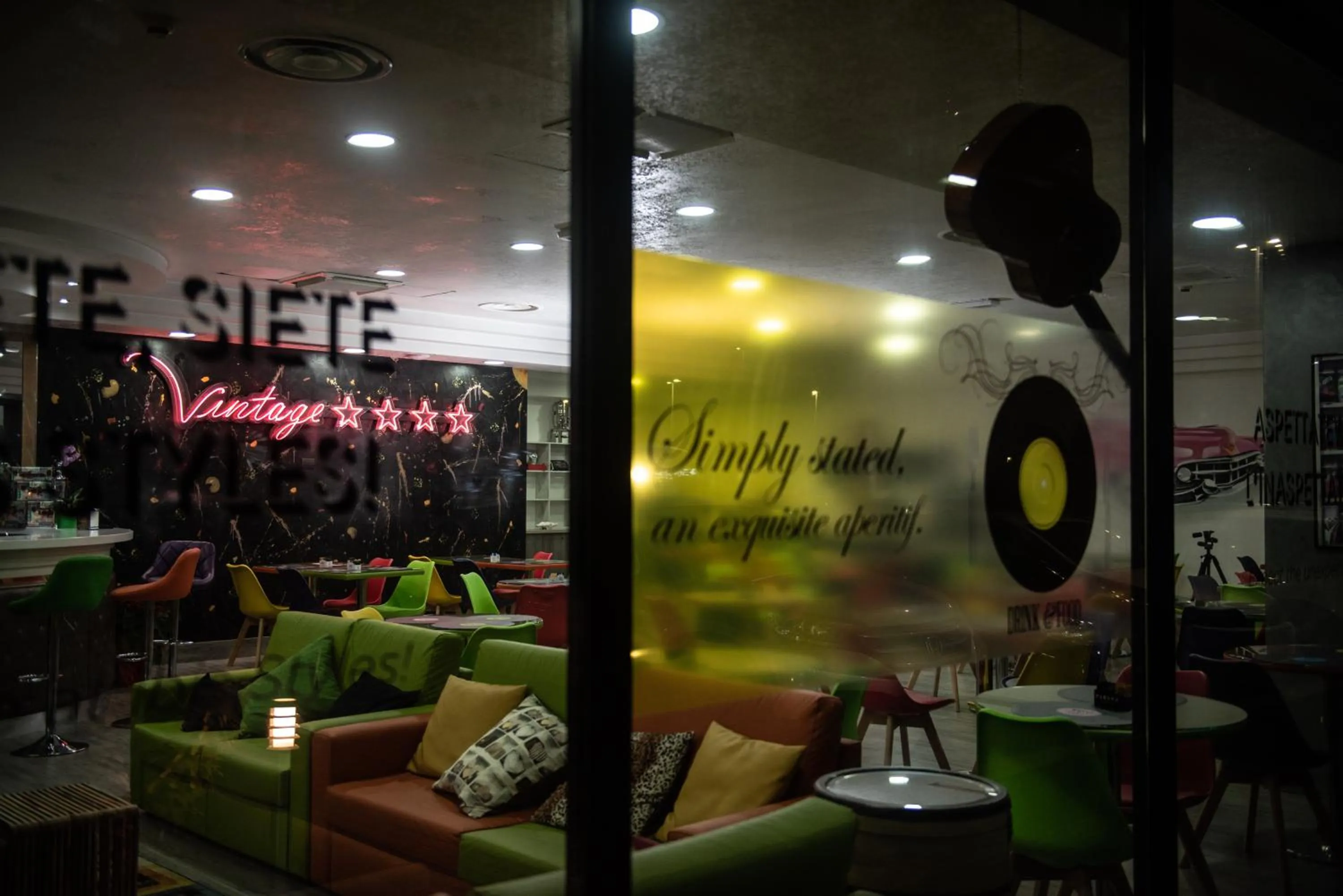 Nightclub / DJ in ibis Styles Roma Vintage