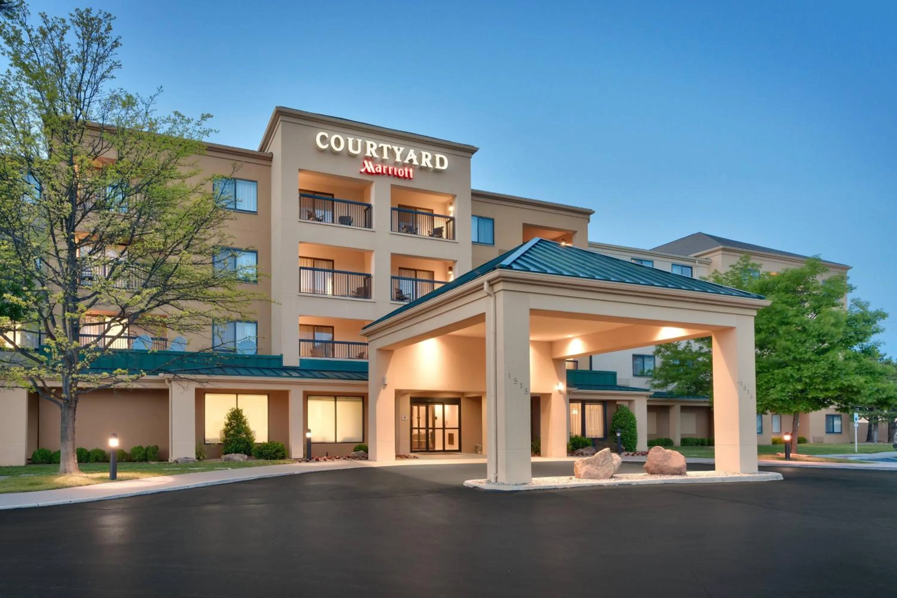 Property building in Courtyard by Marriott Oklahoma City Northwest