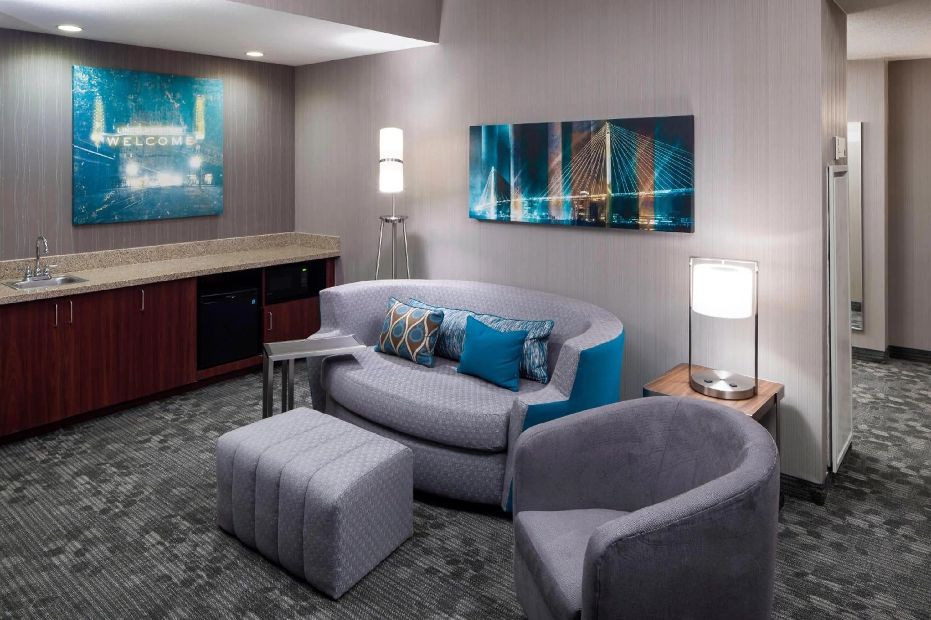 Living room in Courtyard Omaha Downtown/Old Market Area