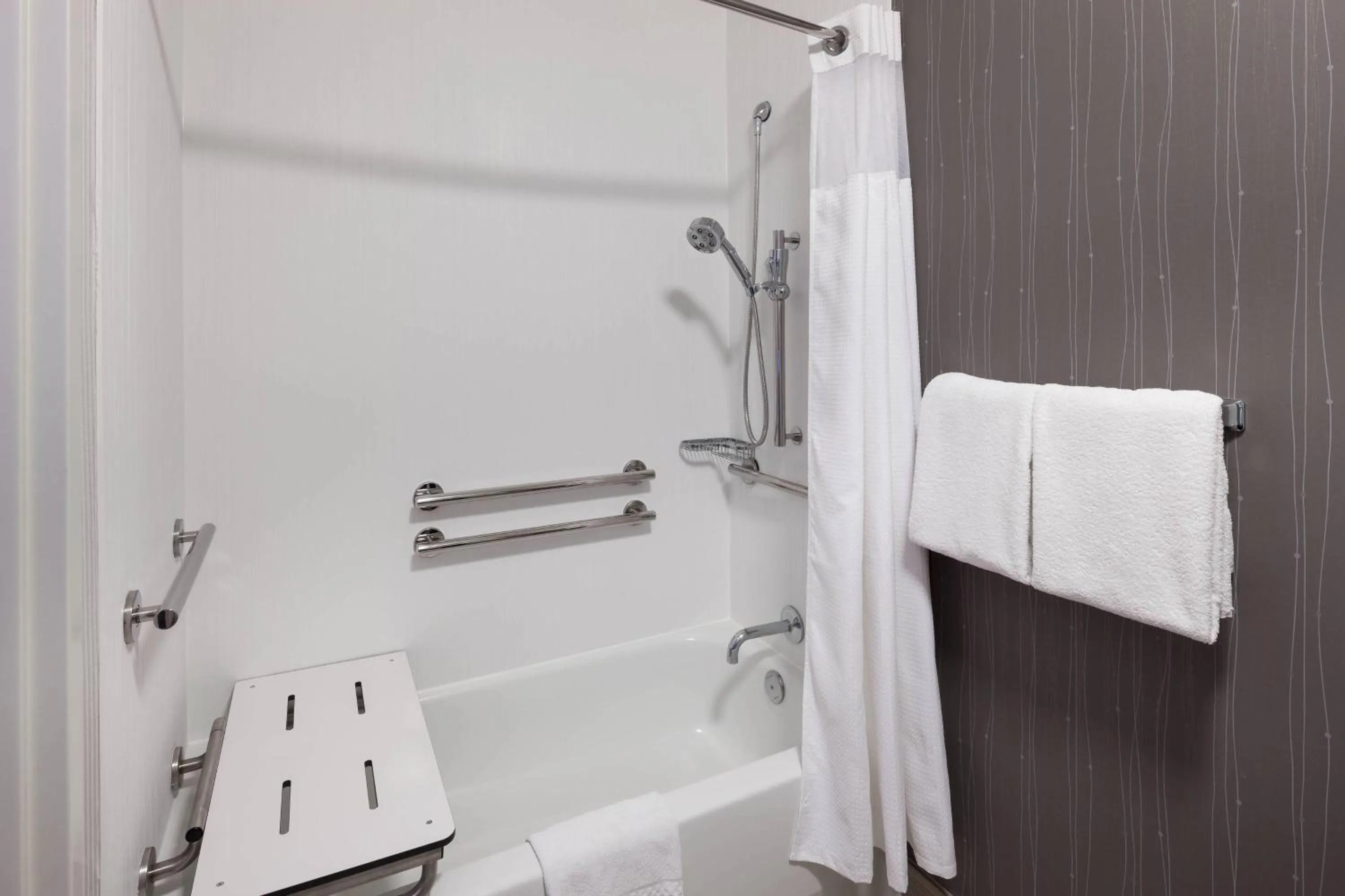 Bathroom in Courtyard Omaha Downtown/Old Market Area