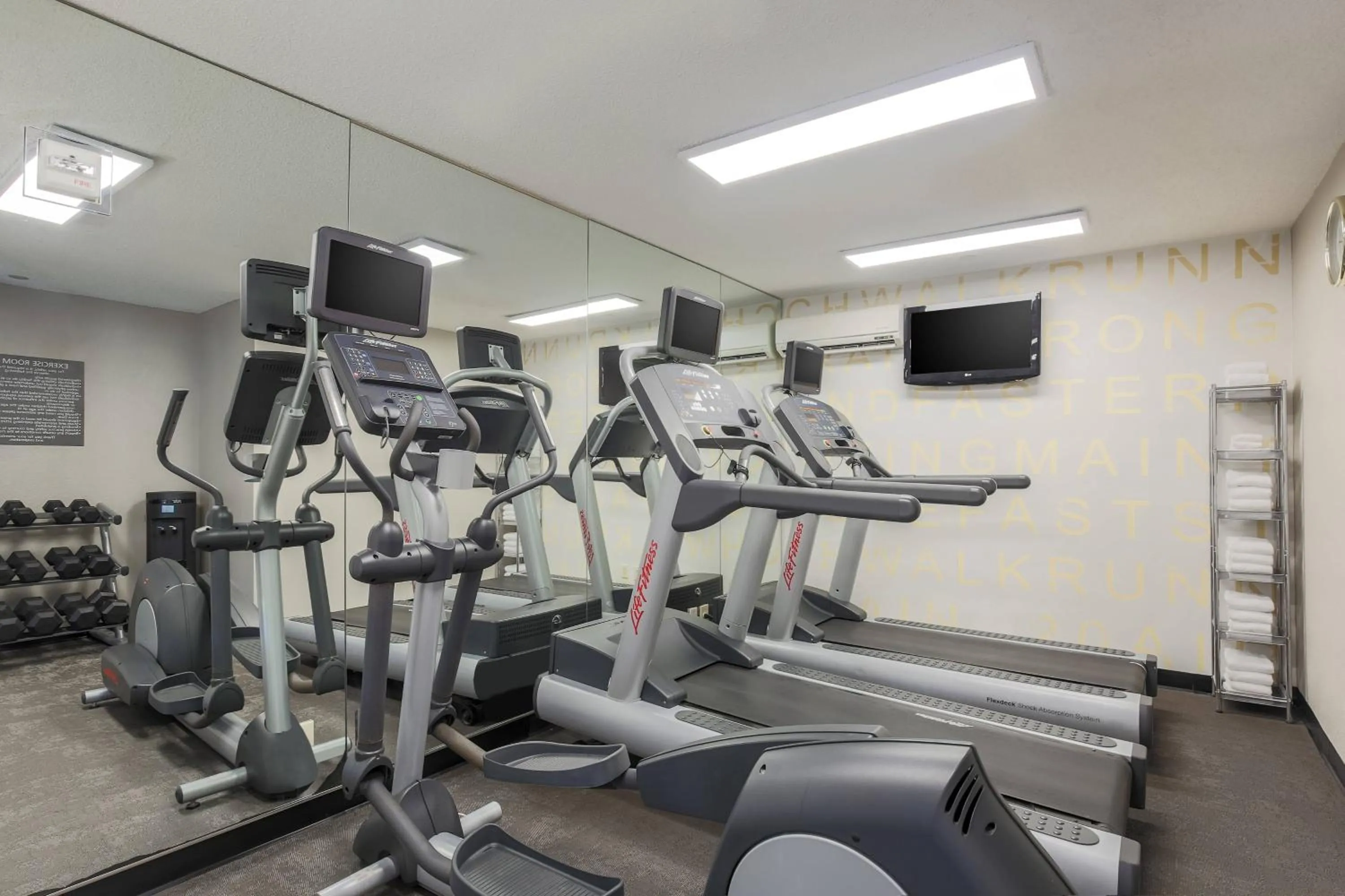 Fitness centre/facilities in Residence Inn Boca Raton