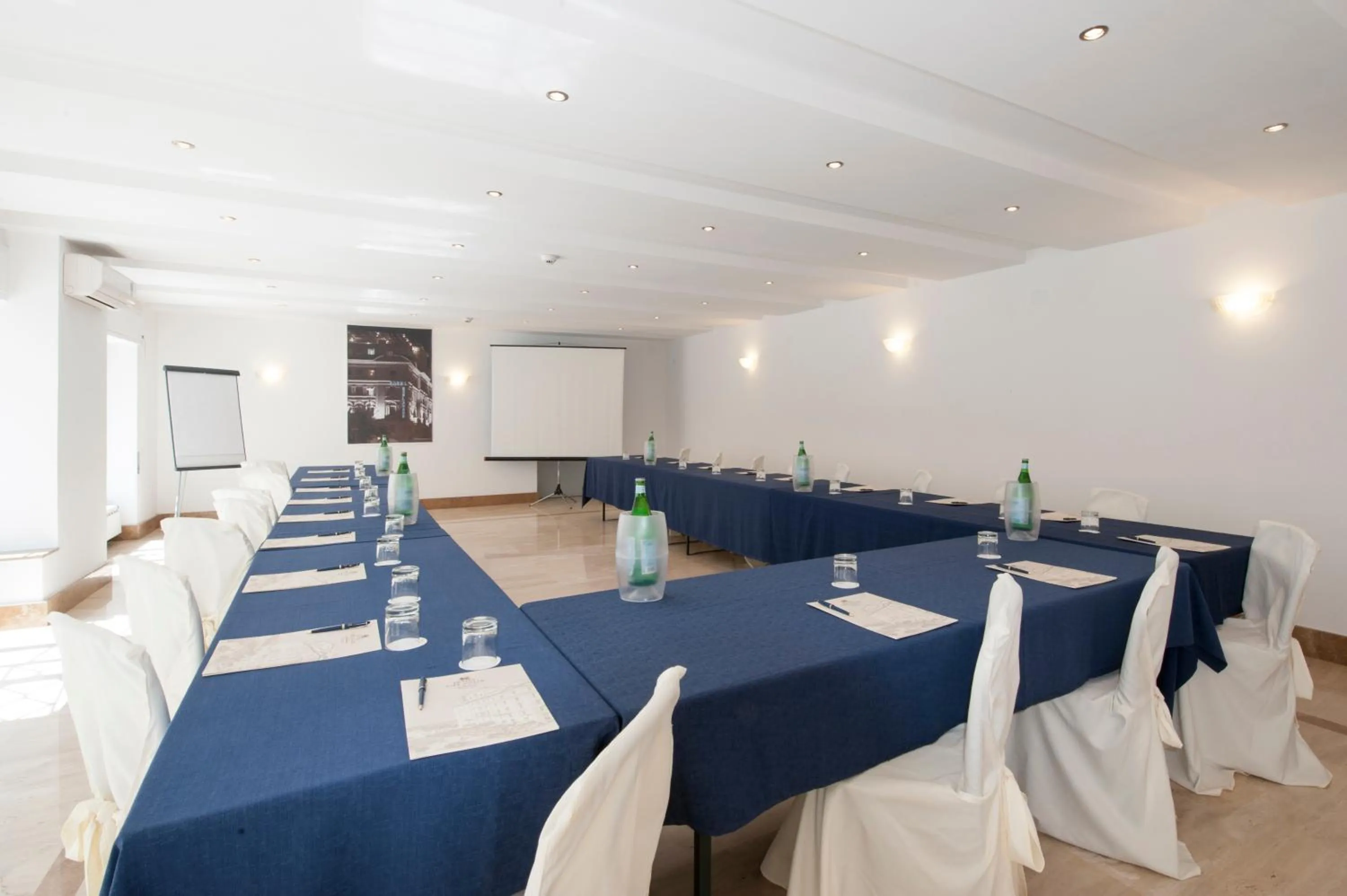 Business facilities in Hotel Esplanade