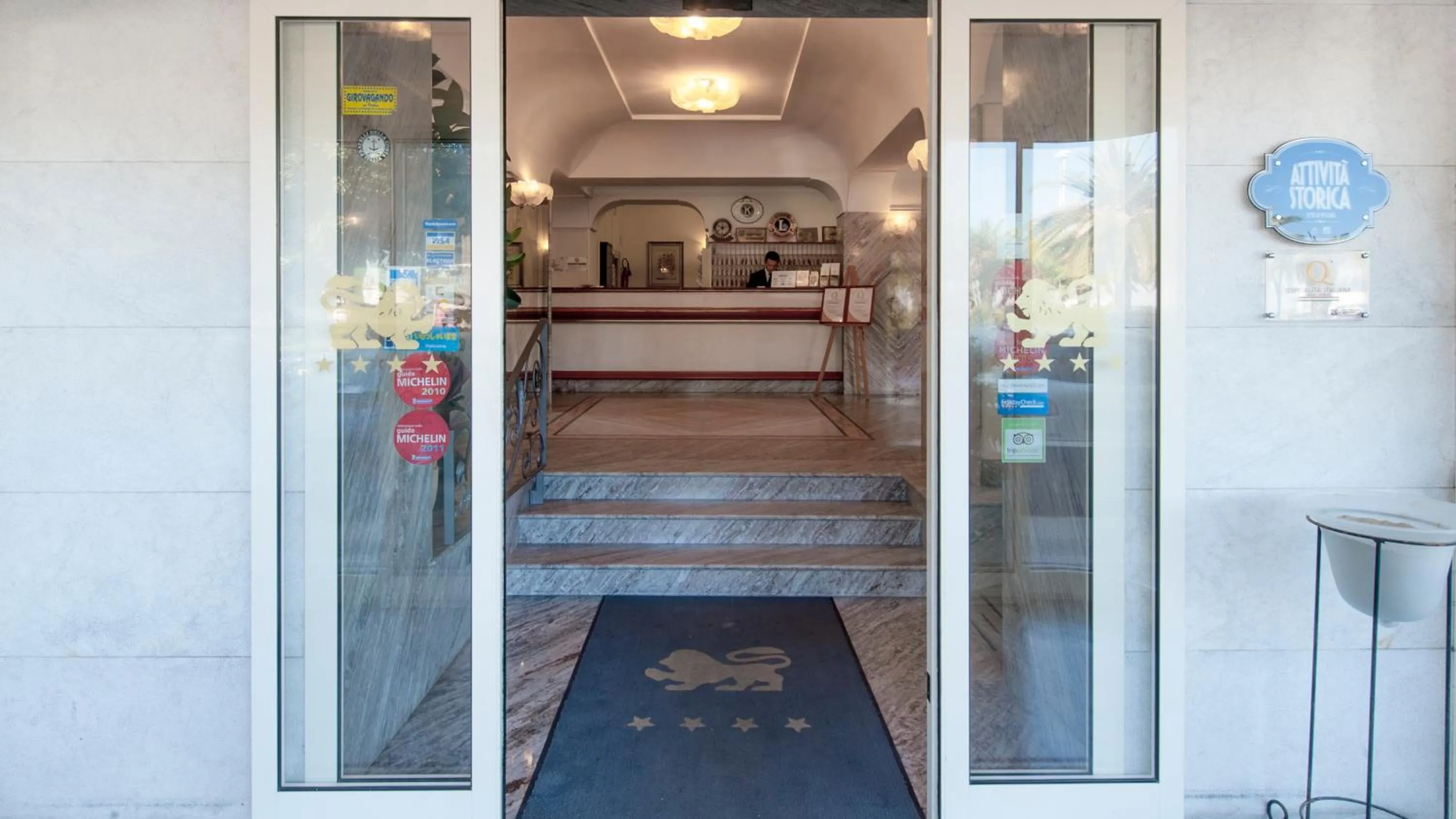 Facade/entrance in Hotel Esplanade