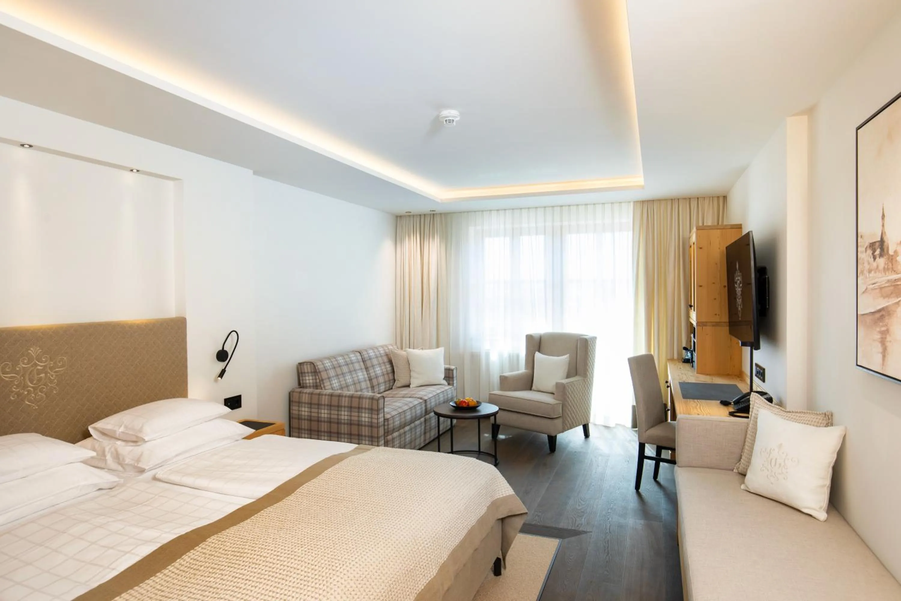 Photo of the whole room, Bed in Hotel Grünauerhof