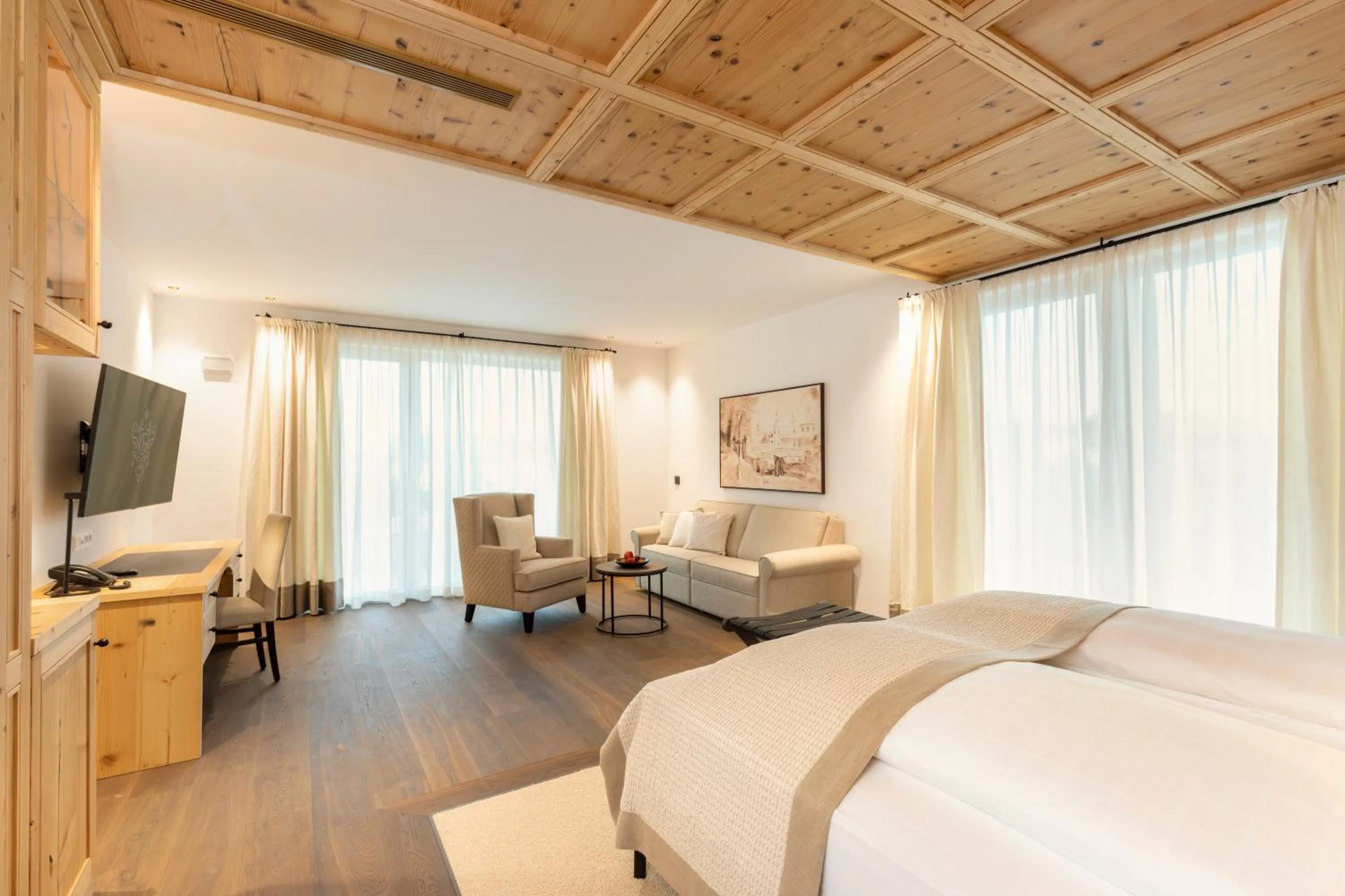 Photo of the whole room, Bed in Hotel Grünauerhof