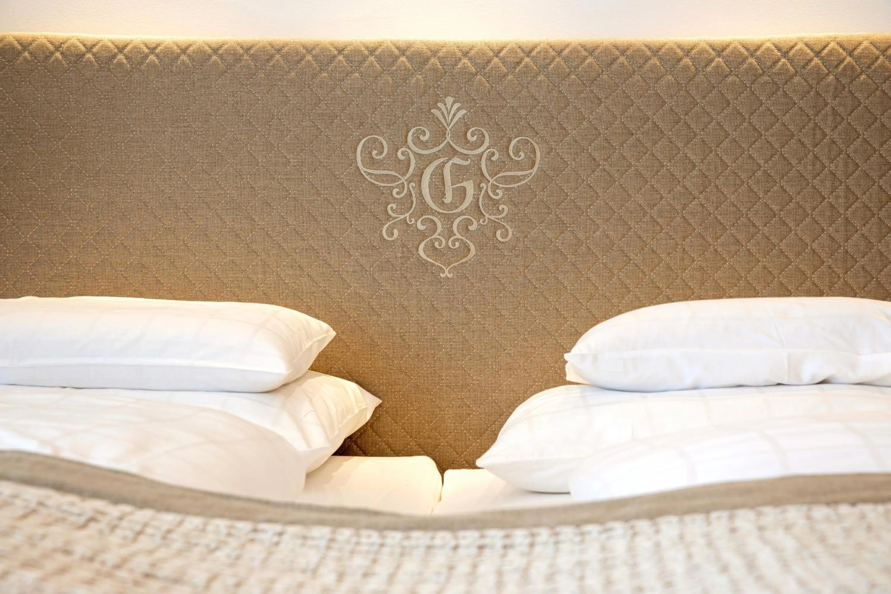 Bed in Hotel Grünauerhof