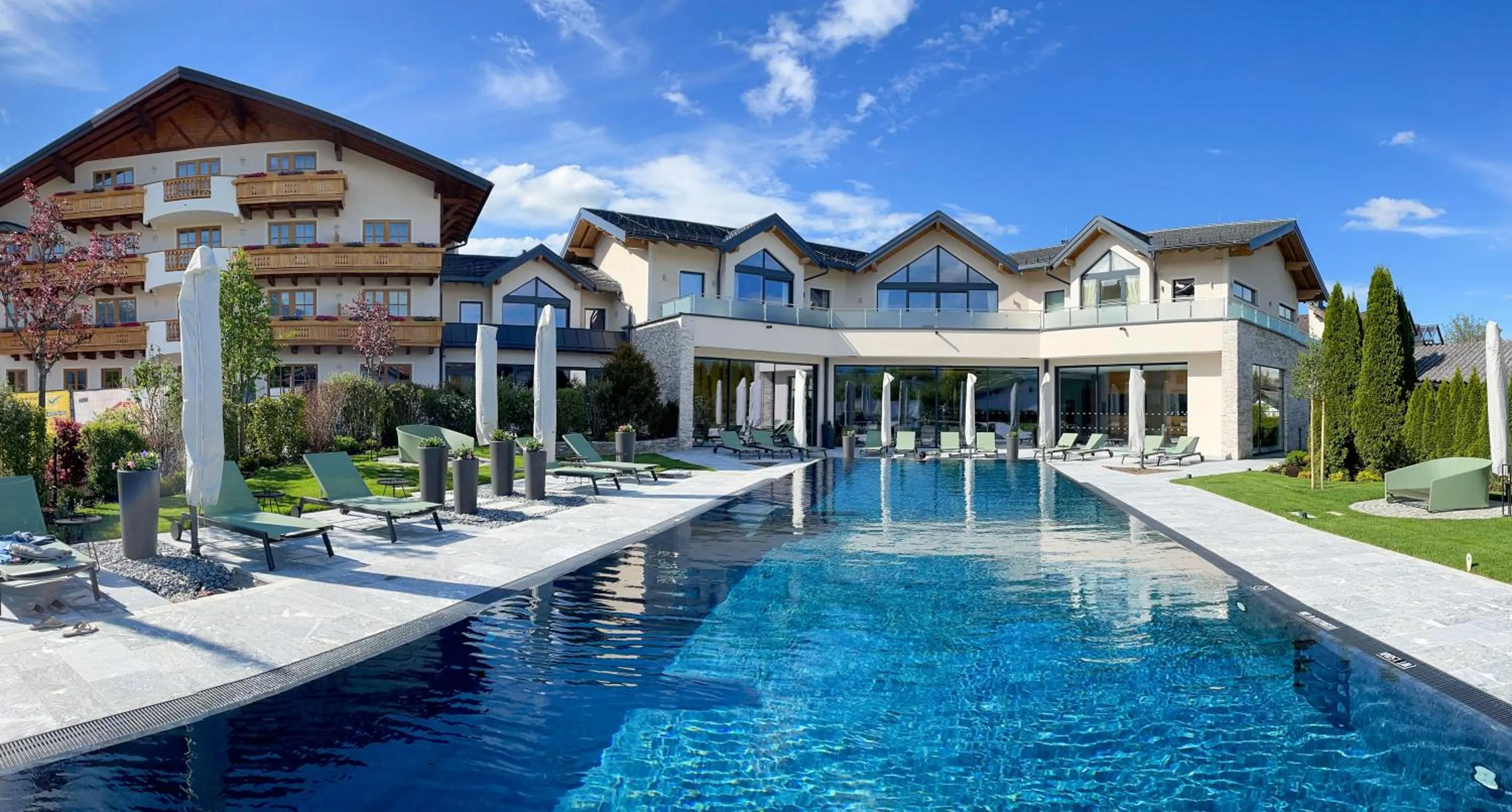 Swimming pool in Hotel Grünauerhof