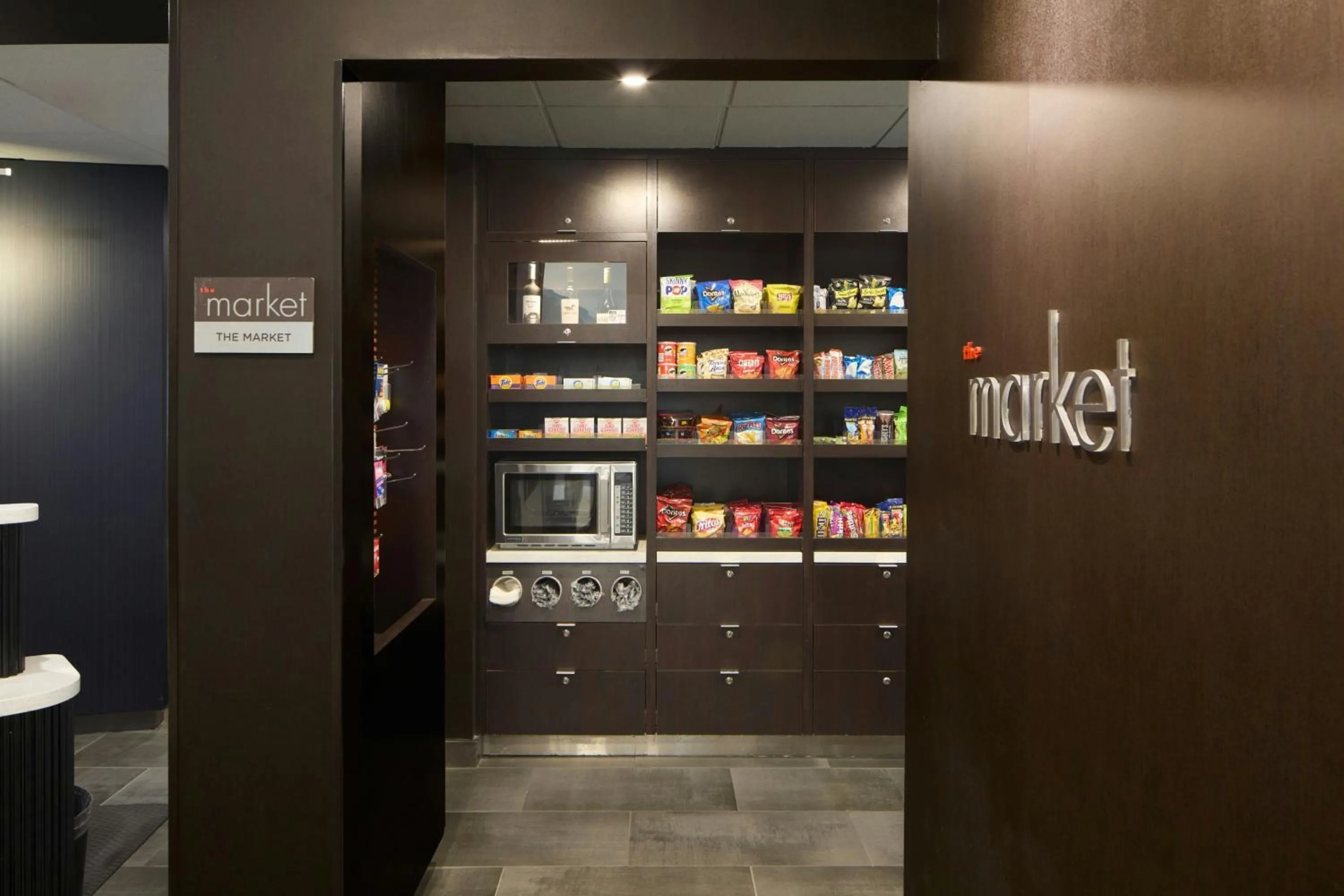 Lobby or reception in Courtyard Williamsburg - Busch Gardens