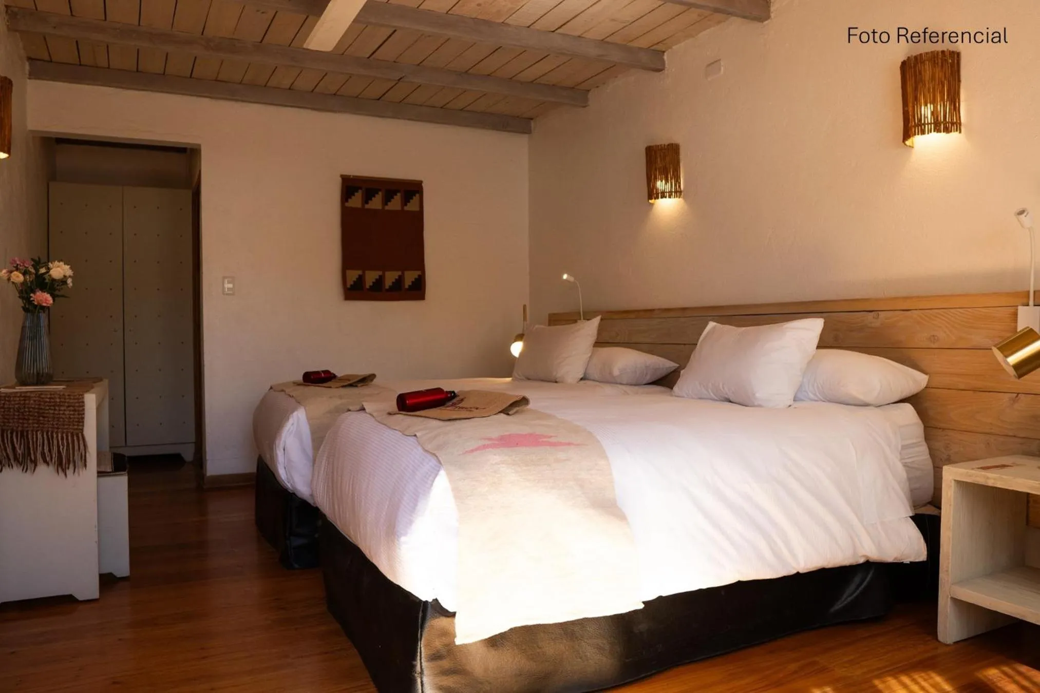 Decorative detail, Bed in Terrantai Lodge