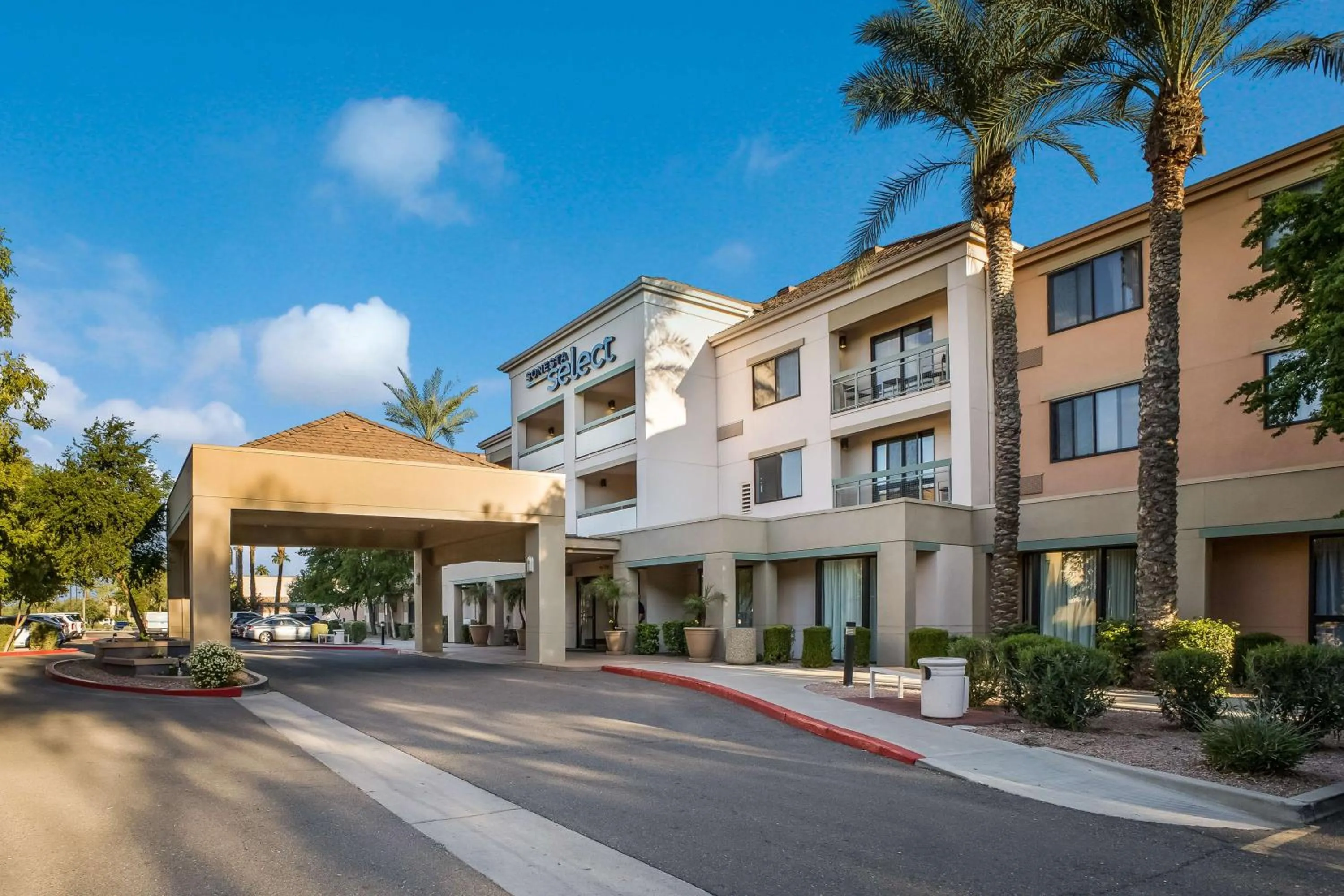 Property building in Sonesta Select Phoenix Chandler