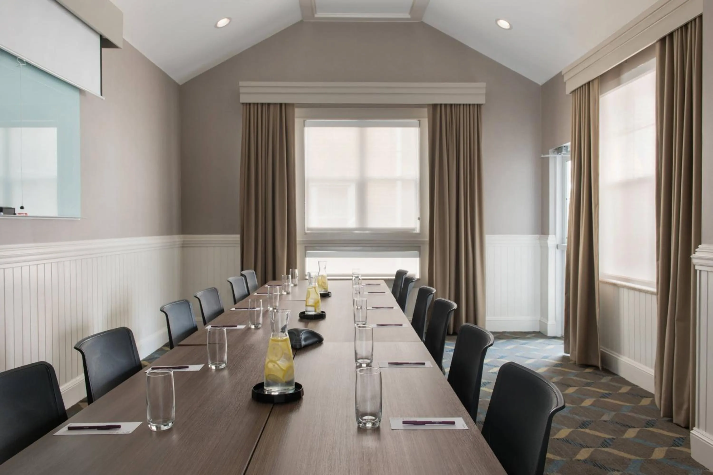Meeting/conference room in Residence Inn Poughkeepsie