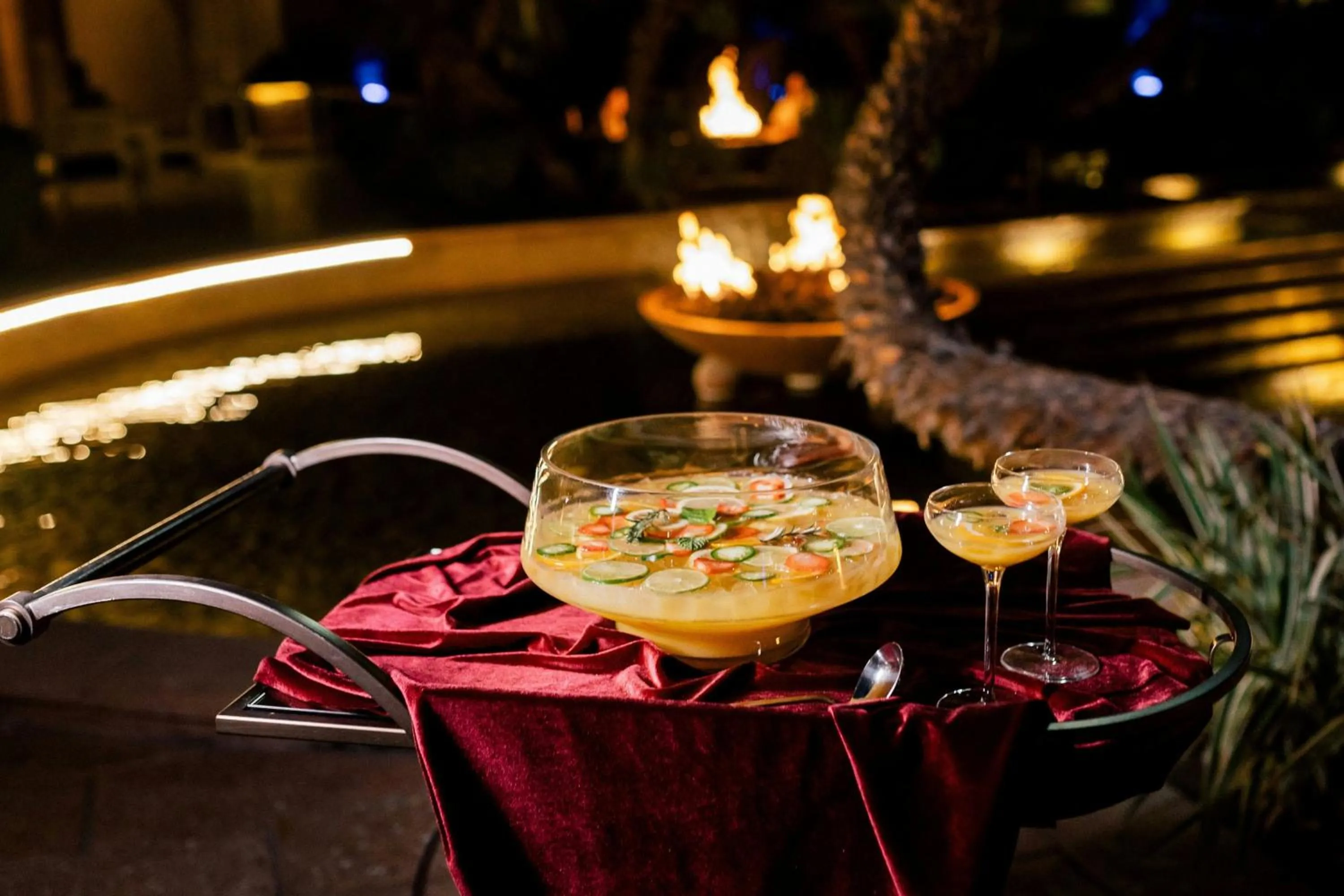 Lounge or bar in Renaissance Esmeralda Resort & Spa, Indian Wells