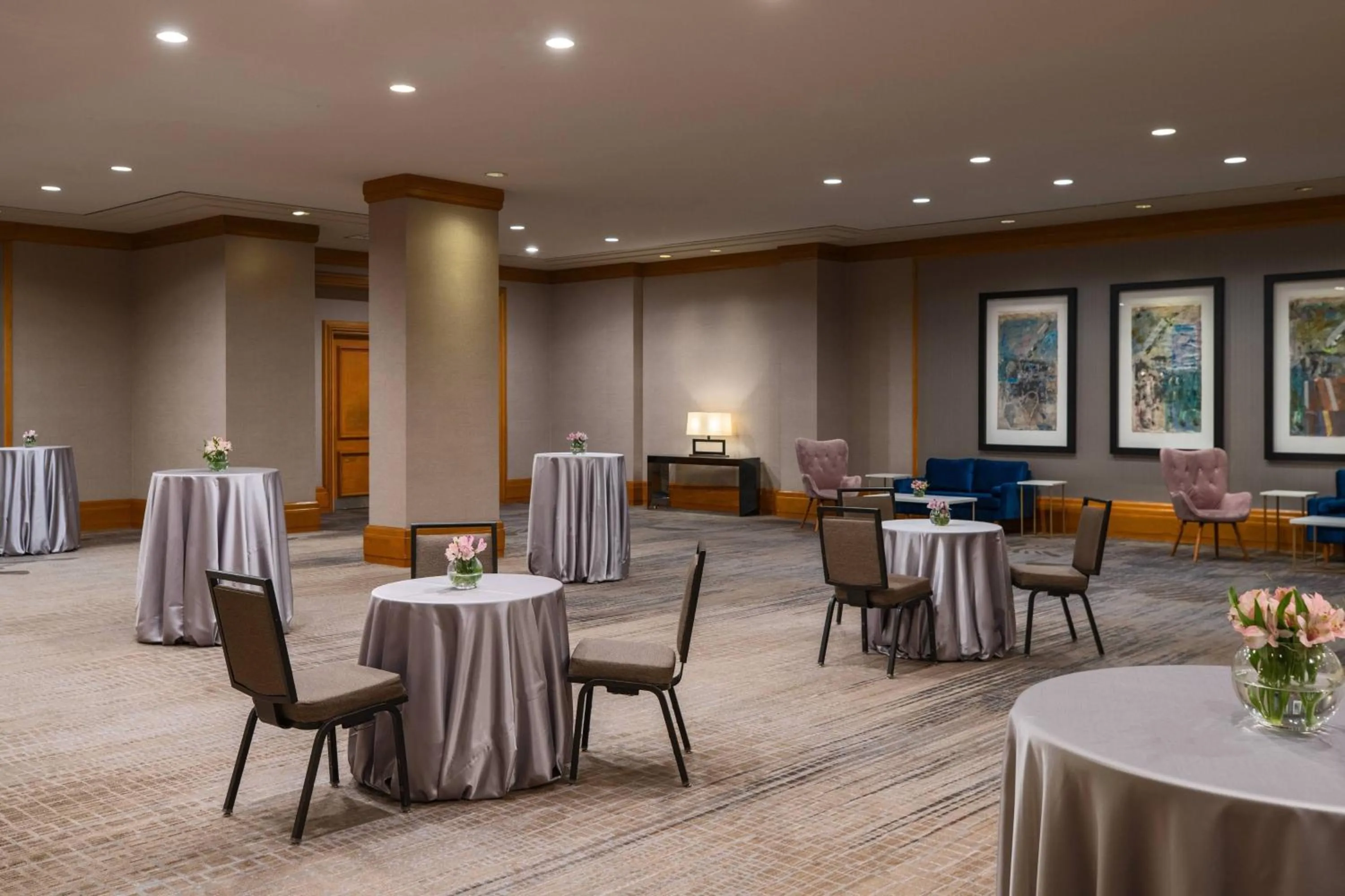 Meeting/conference room in Renaissance Esmeralda Resort & Spa, Indian Wells