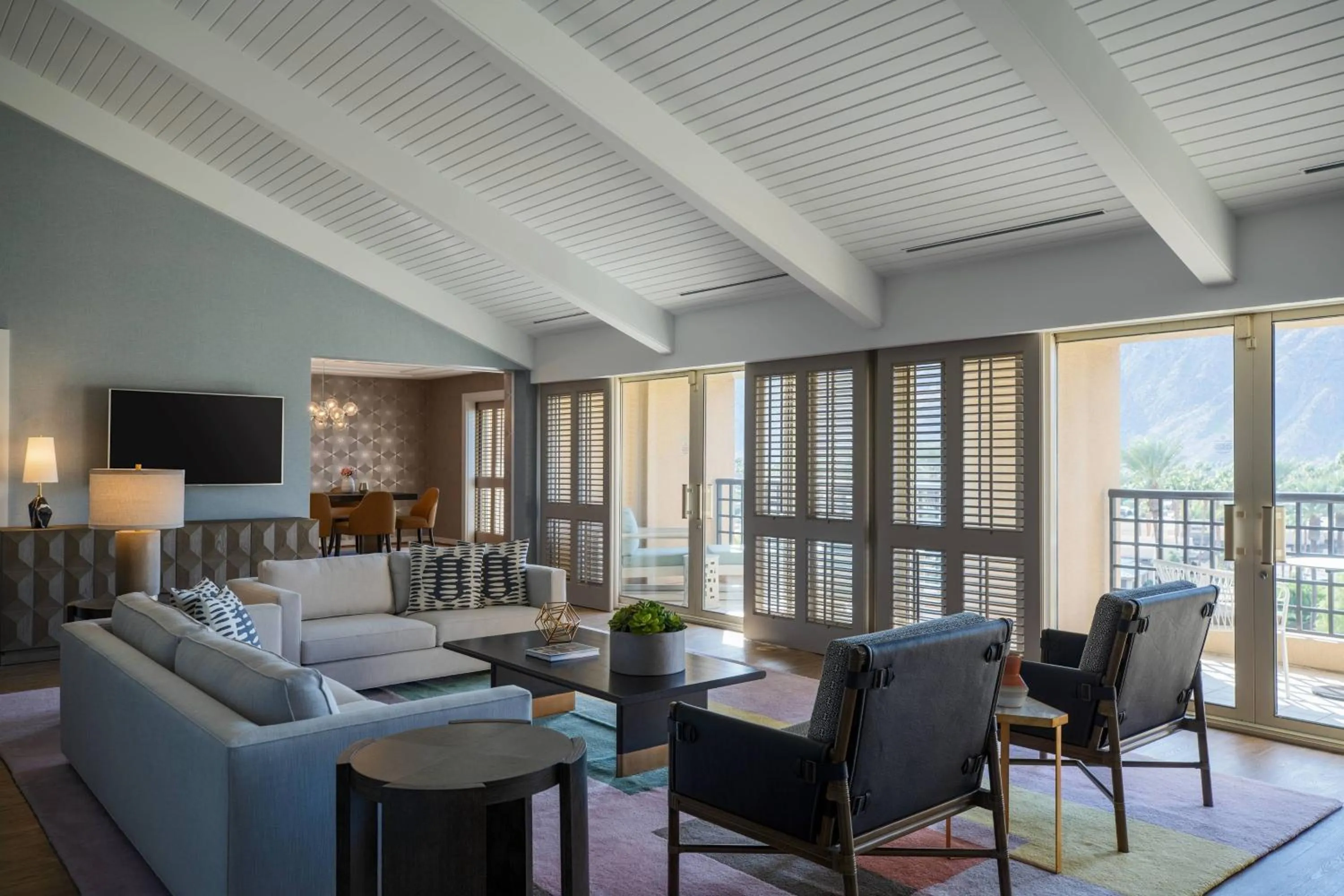 Living room in Renaissance Esmeralda Resort & Spa, Indian Wells