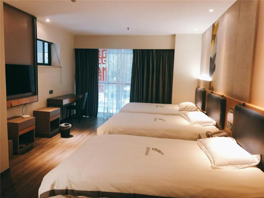 JUNYI Hotel Nanjing Olympic Sports Center
