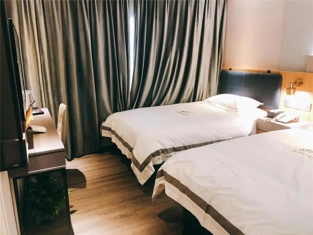 JUNYI Hotel Nanjing Olympic Sports Center