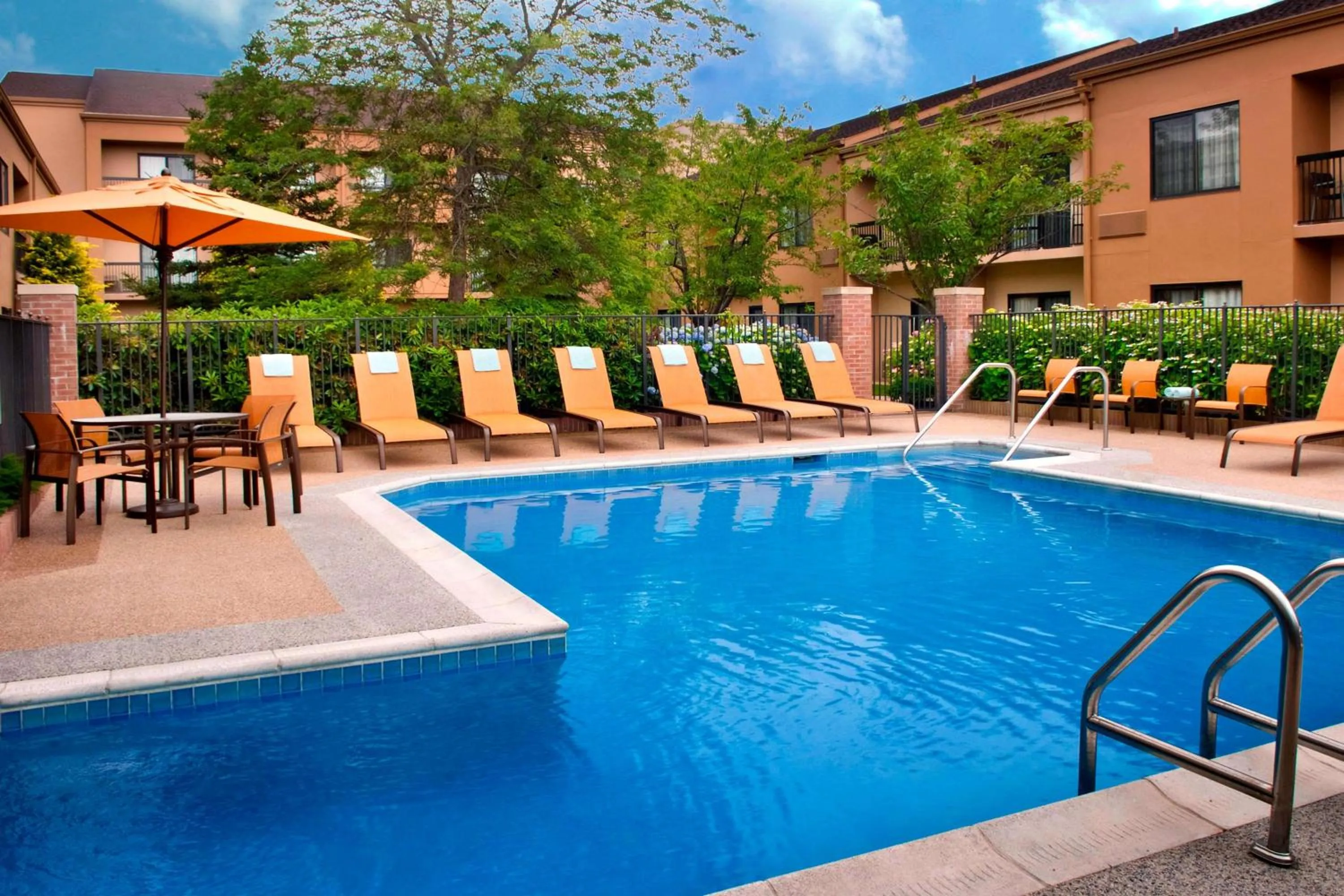 Pool view in Sonesta Select Newport Middletown