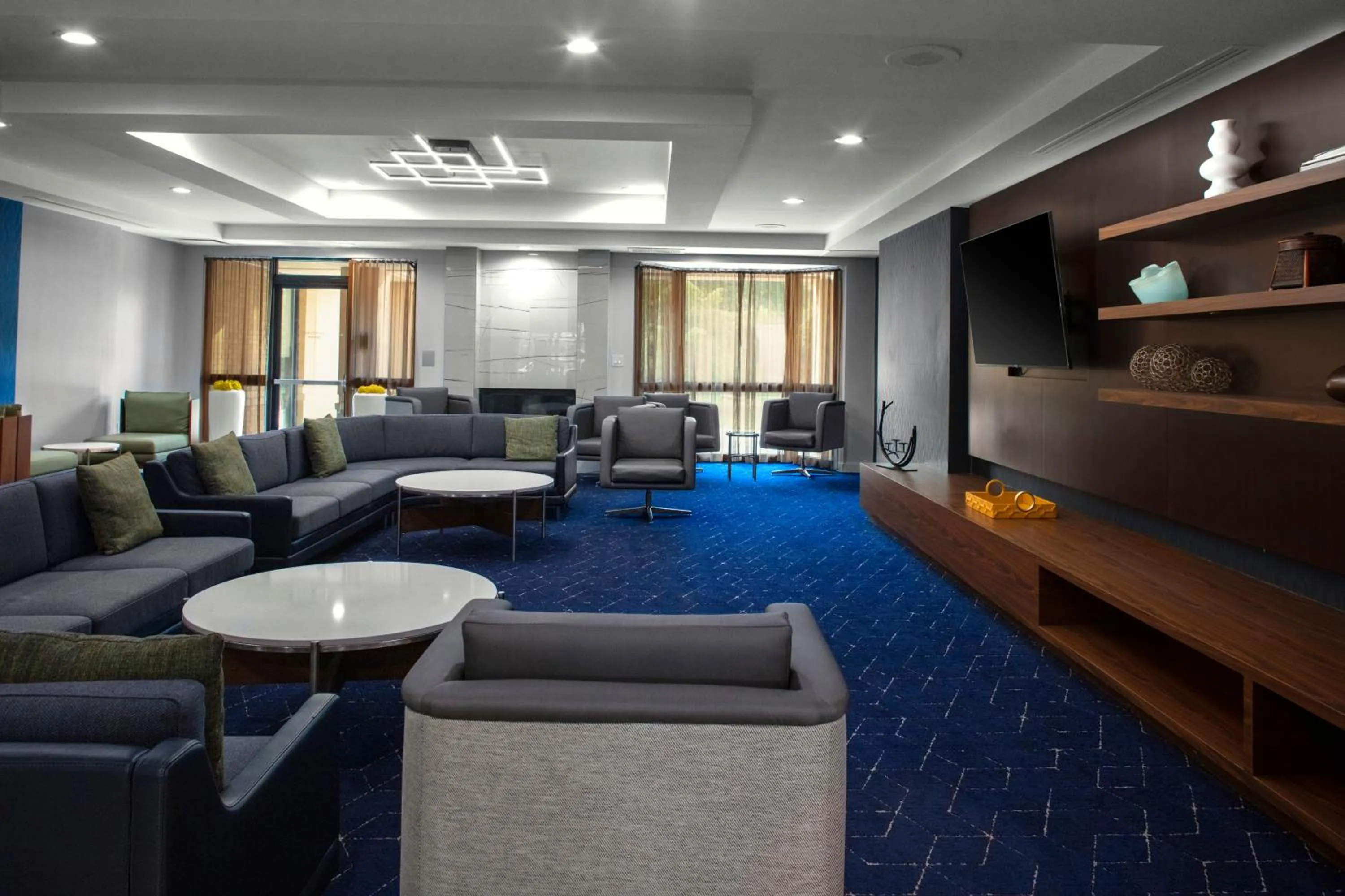 Lobby or reception in Courtyard by Marriott Richmond Northwest