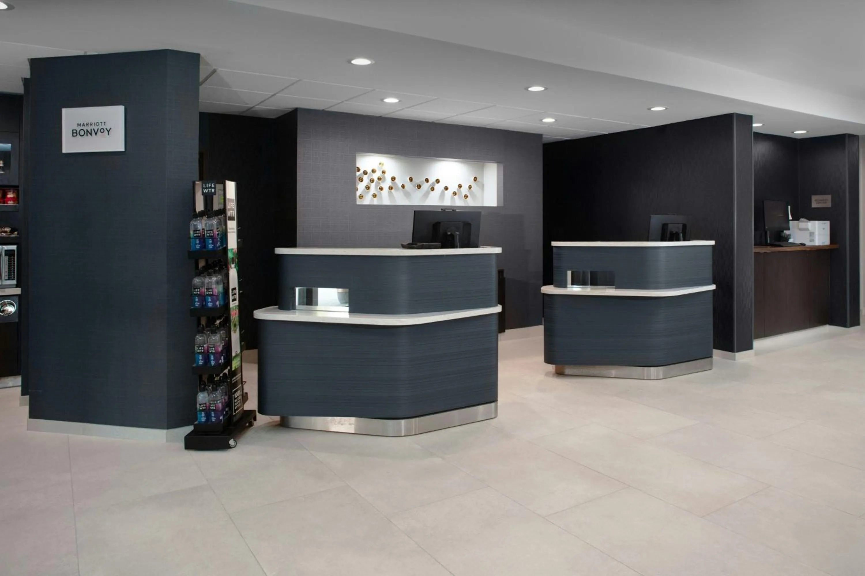 Lobby or reception in Courtyard by Marriott Richmond Northwest