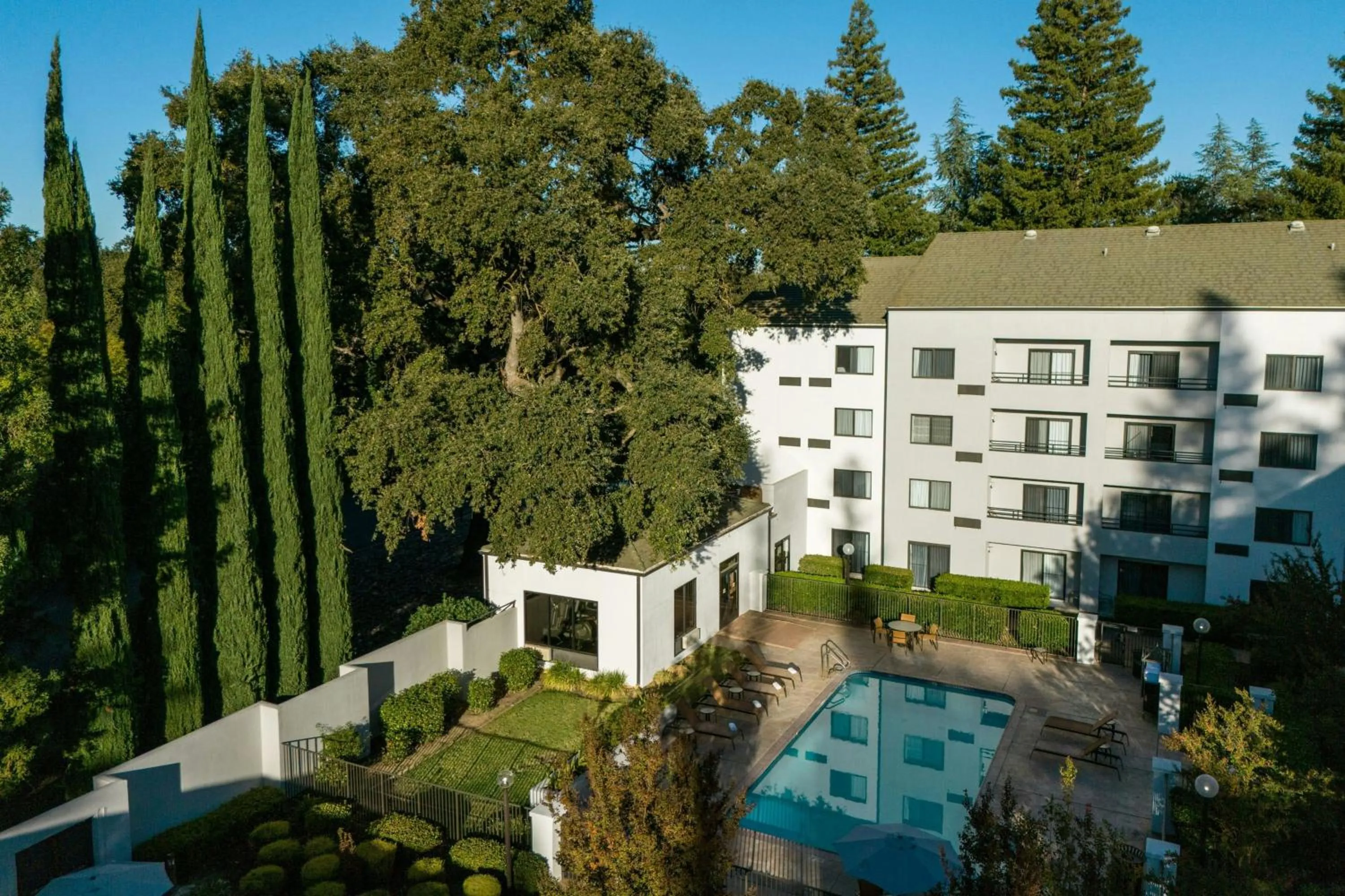 Property building in Courtyard Sacramento Airport Natomas