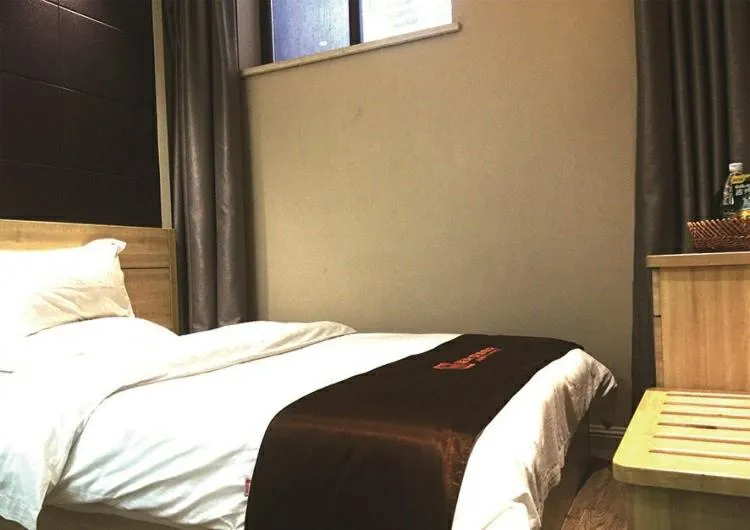 Bed in JUNYI Hotel Jiangsu Xuzhou Middle Xiyuan Road