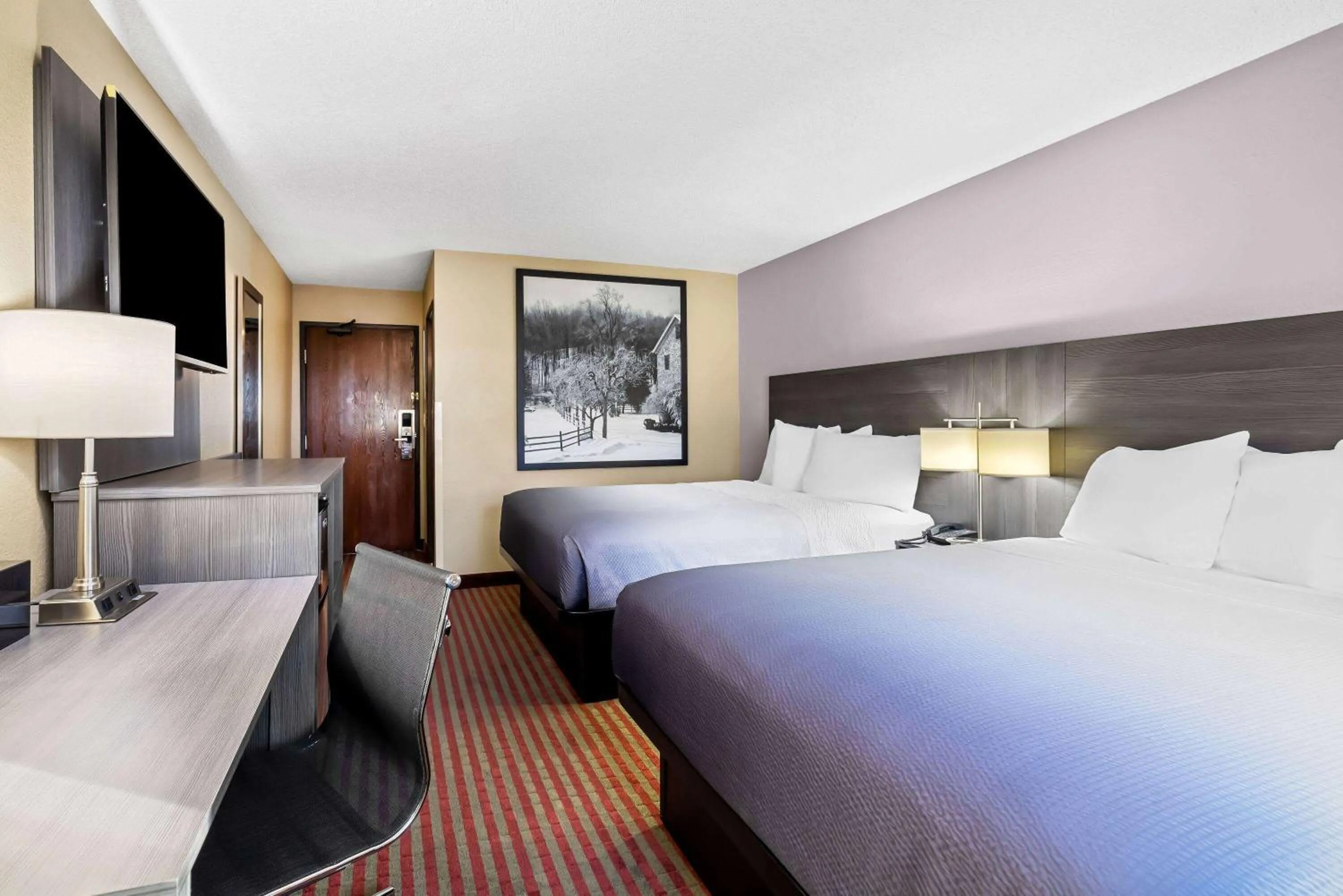 Bed in Super 8 by Wyndham Amsterdam