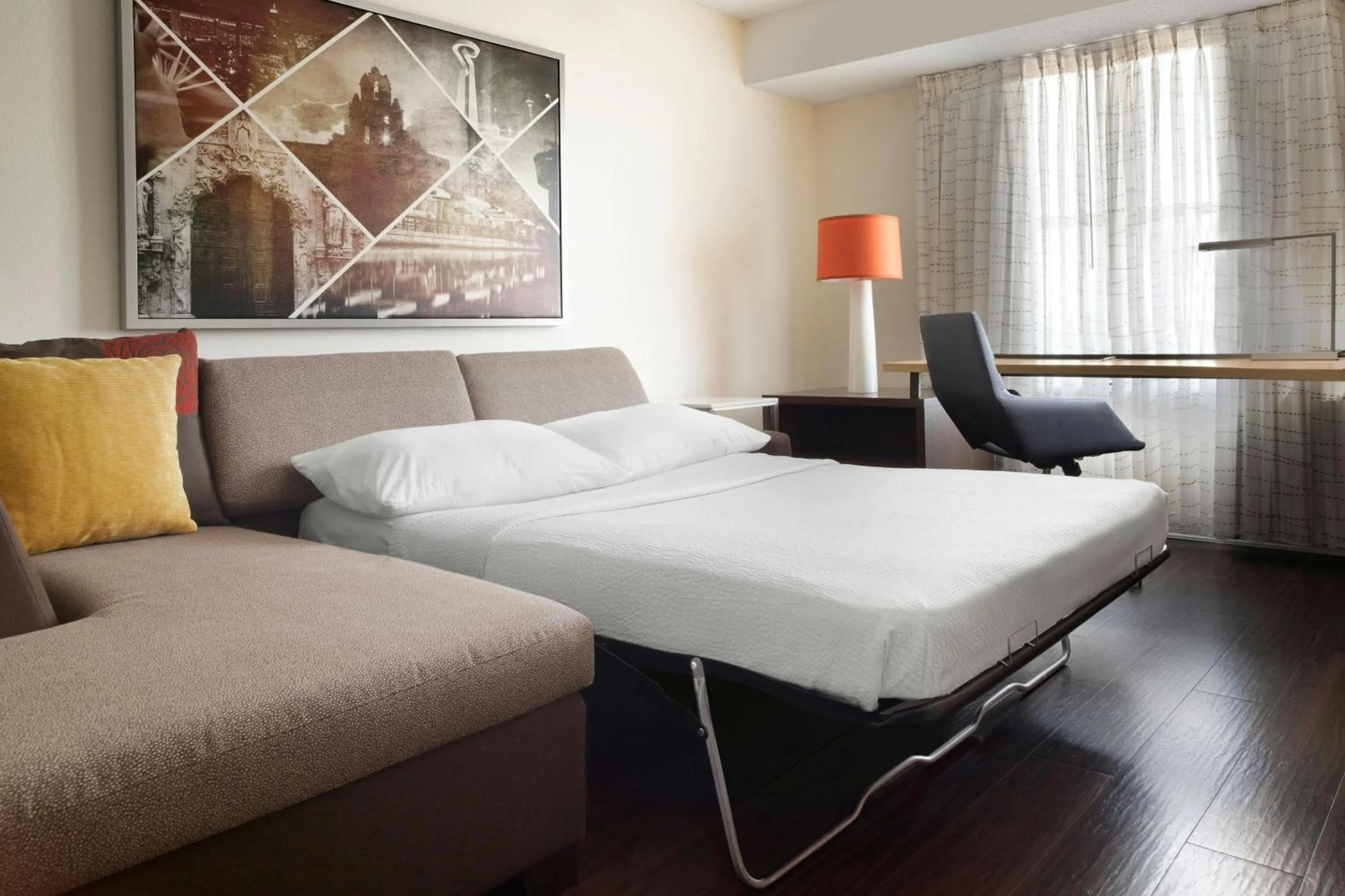 Photo of the whole room, Bed in Residence Inn by Marriott San Antonio Airport/Alamo Heights