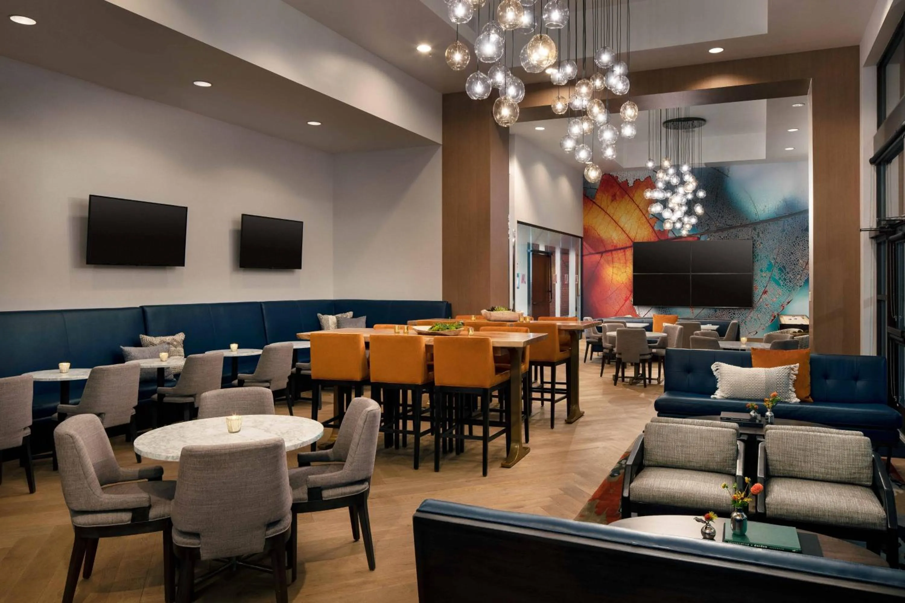 Lounge or bar in Seattle Marriott Redmond