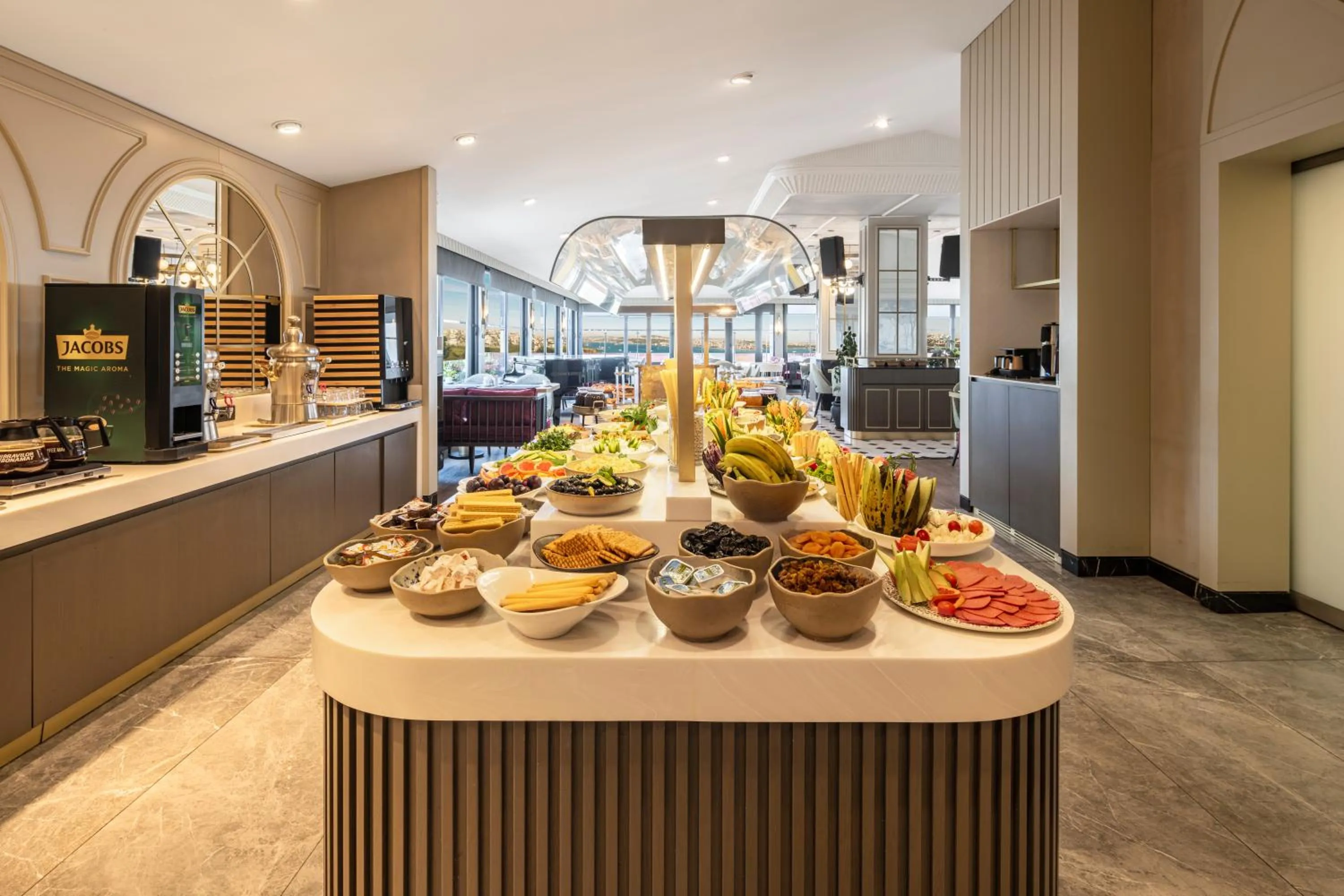 Restaurant/places to eat in AHC Old City Hotel