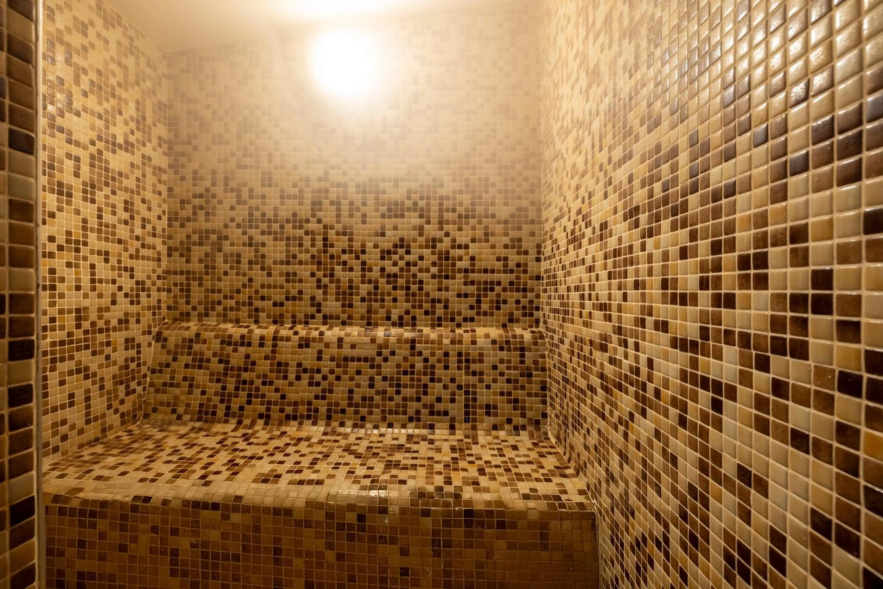 Steam room in AHC Old City Hotel