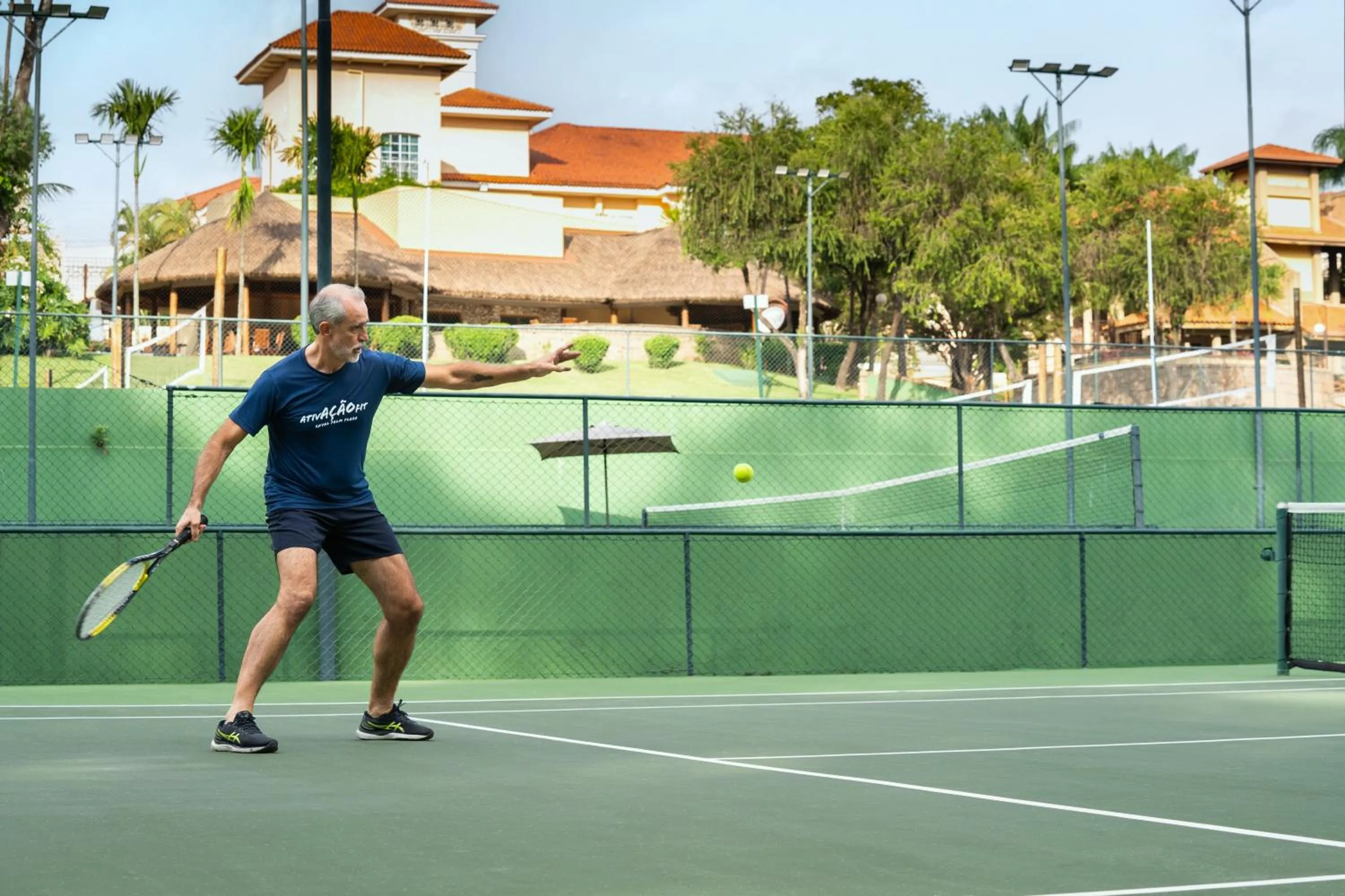 Tennis court in Royal Palm Plaza Resort