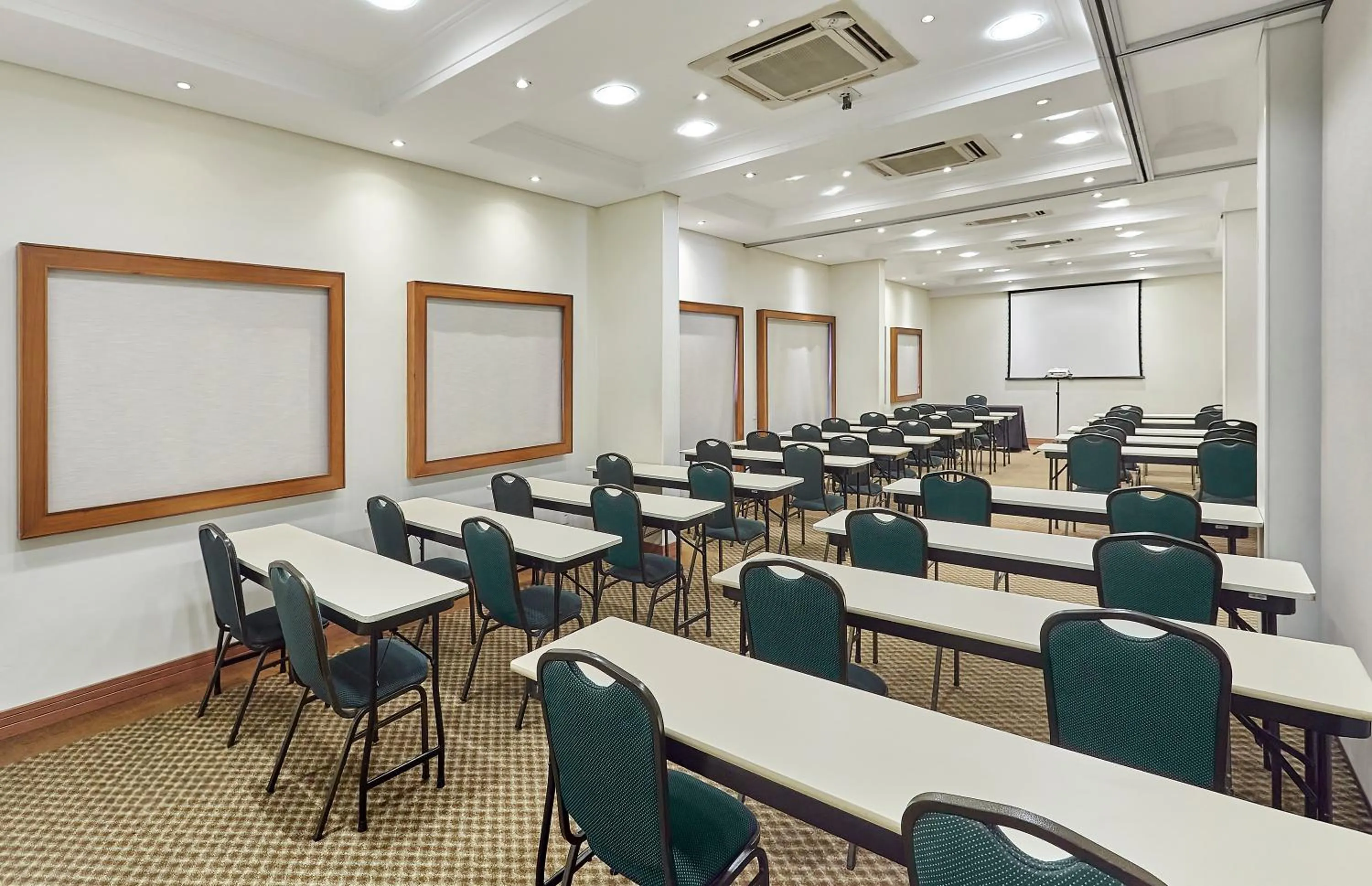 Hotel Cassino Tower Campinas Cambuí By Nacional Inn