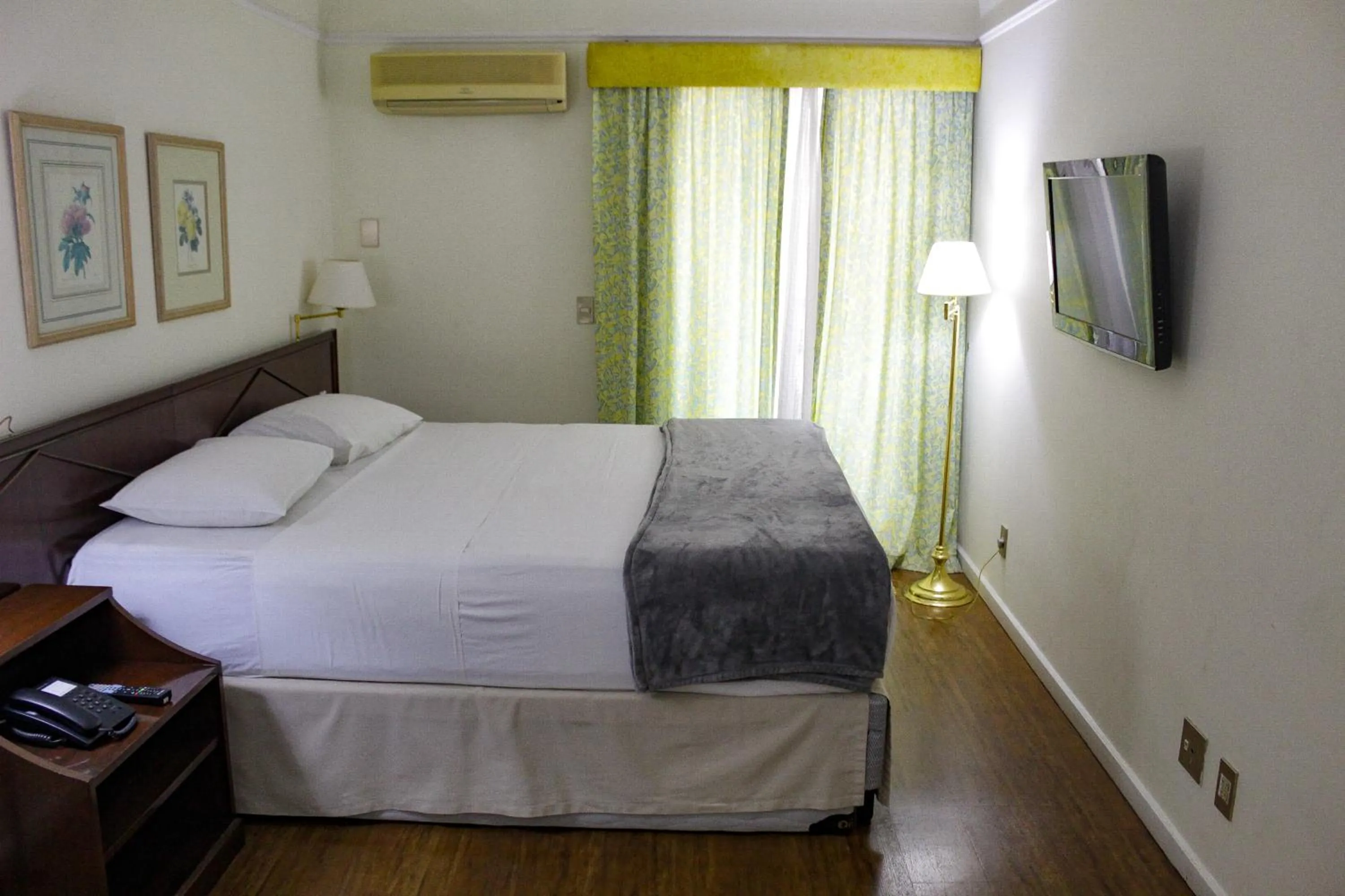 Bedroom, Bed in Hotel Nacional Inn Cambuí Campinas Residence